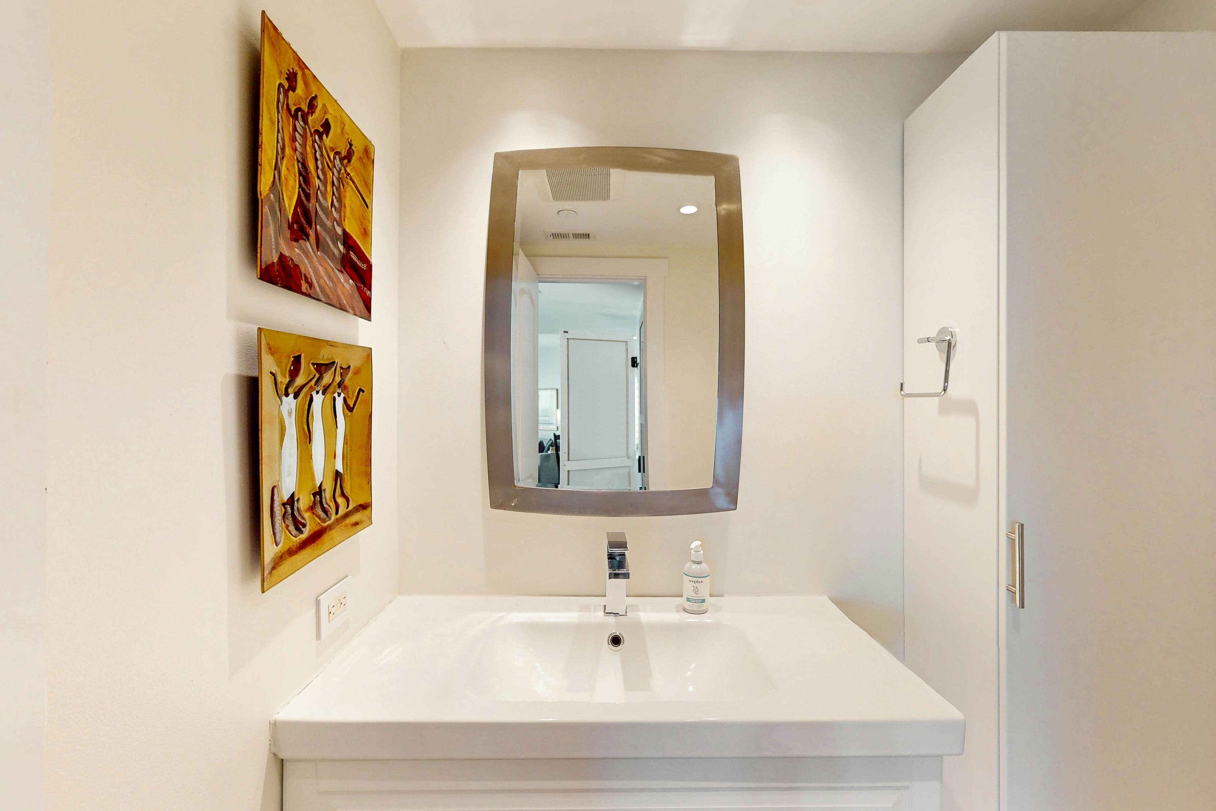 Barrington Court 409