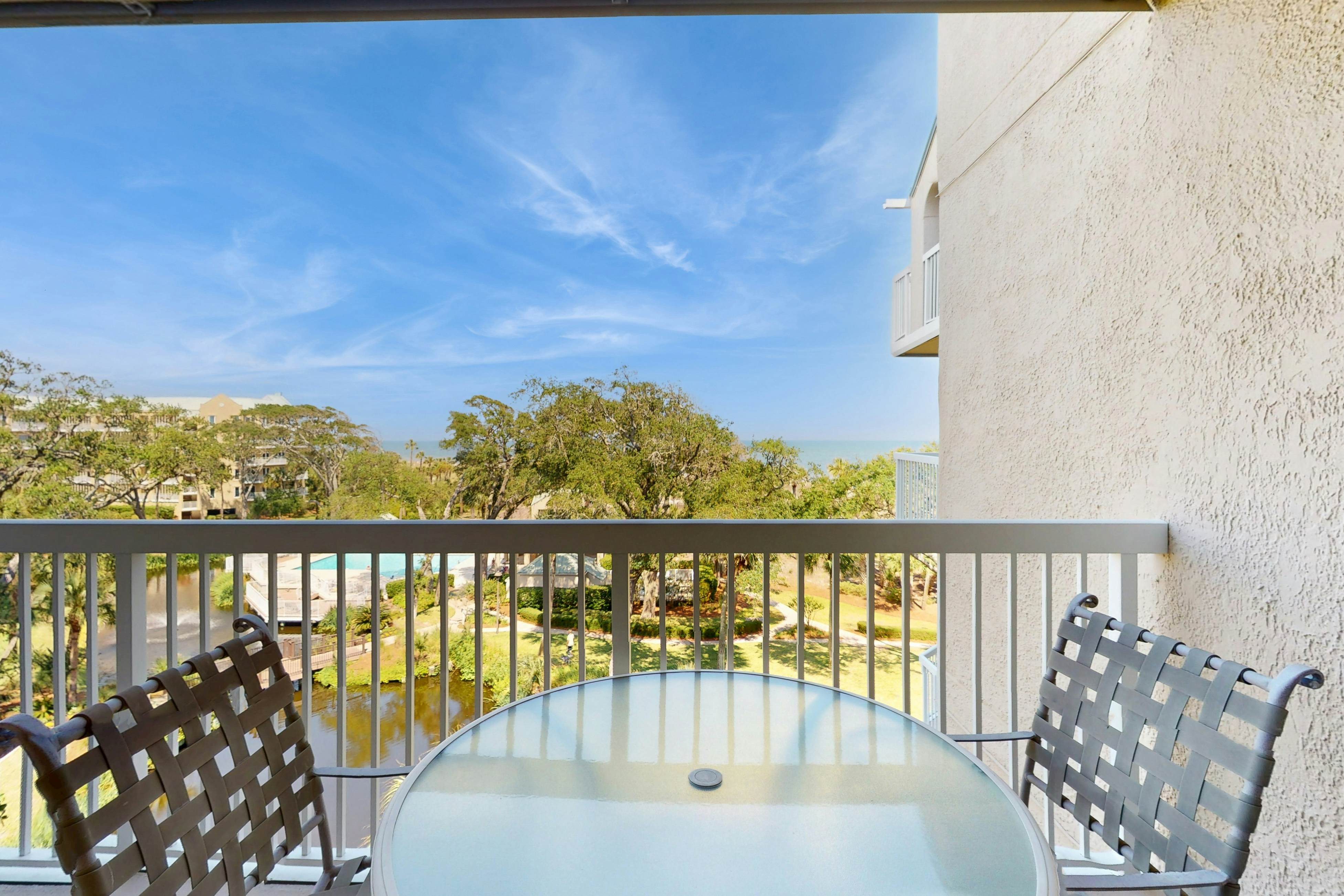 Barrington Court 409