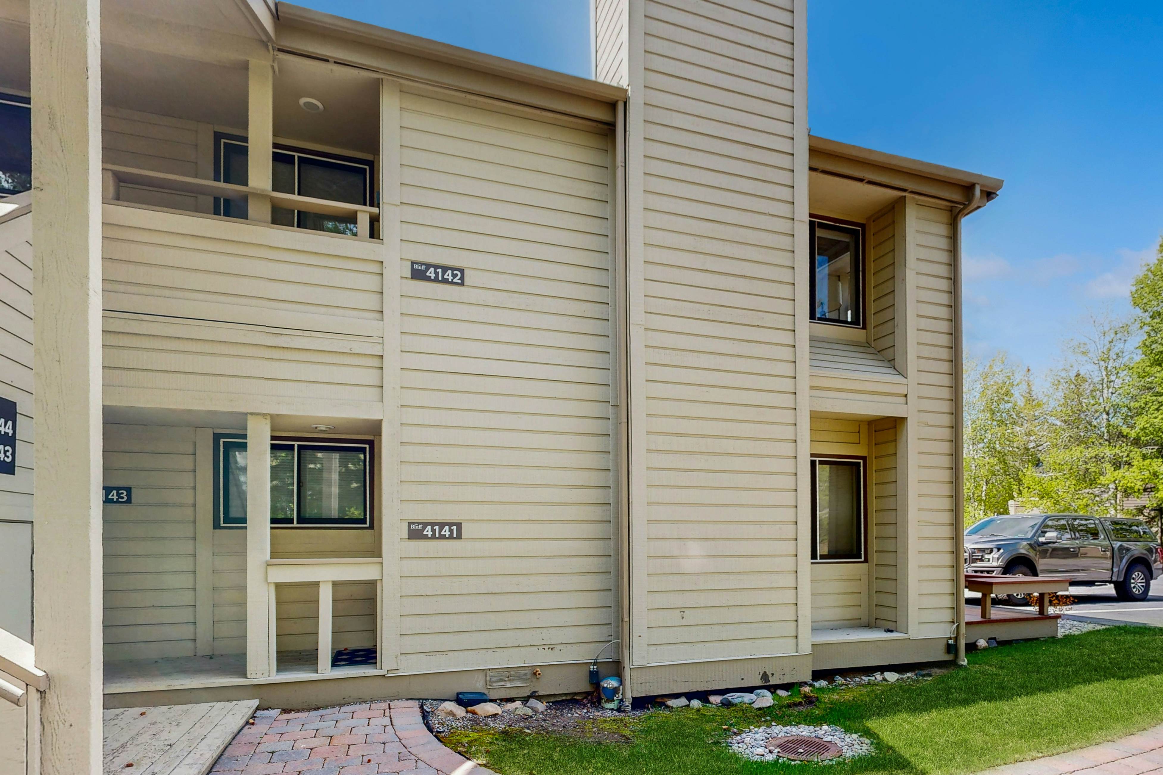 Modern Alpine Getaway