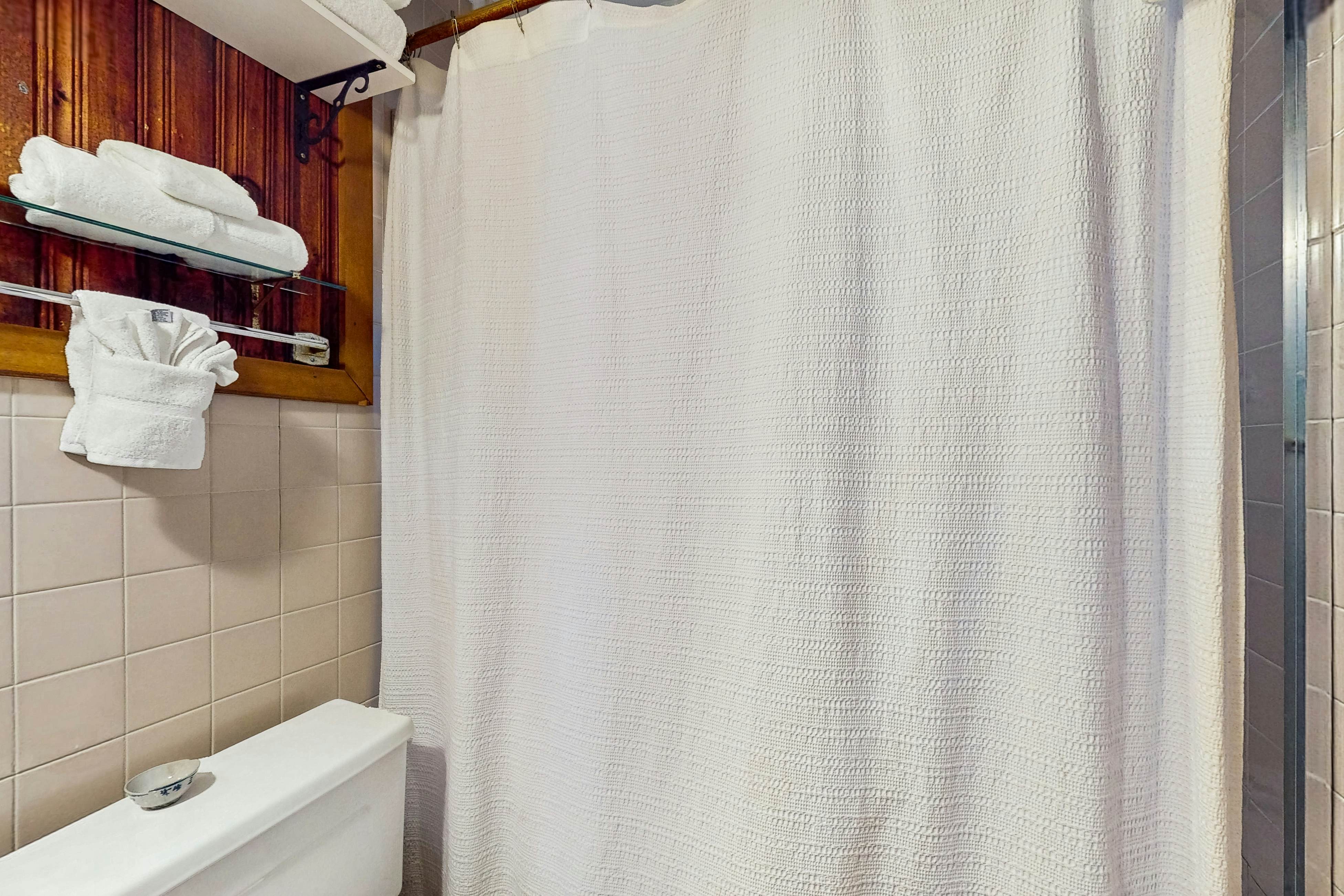 Rustic Rockport Cottage