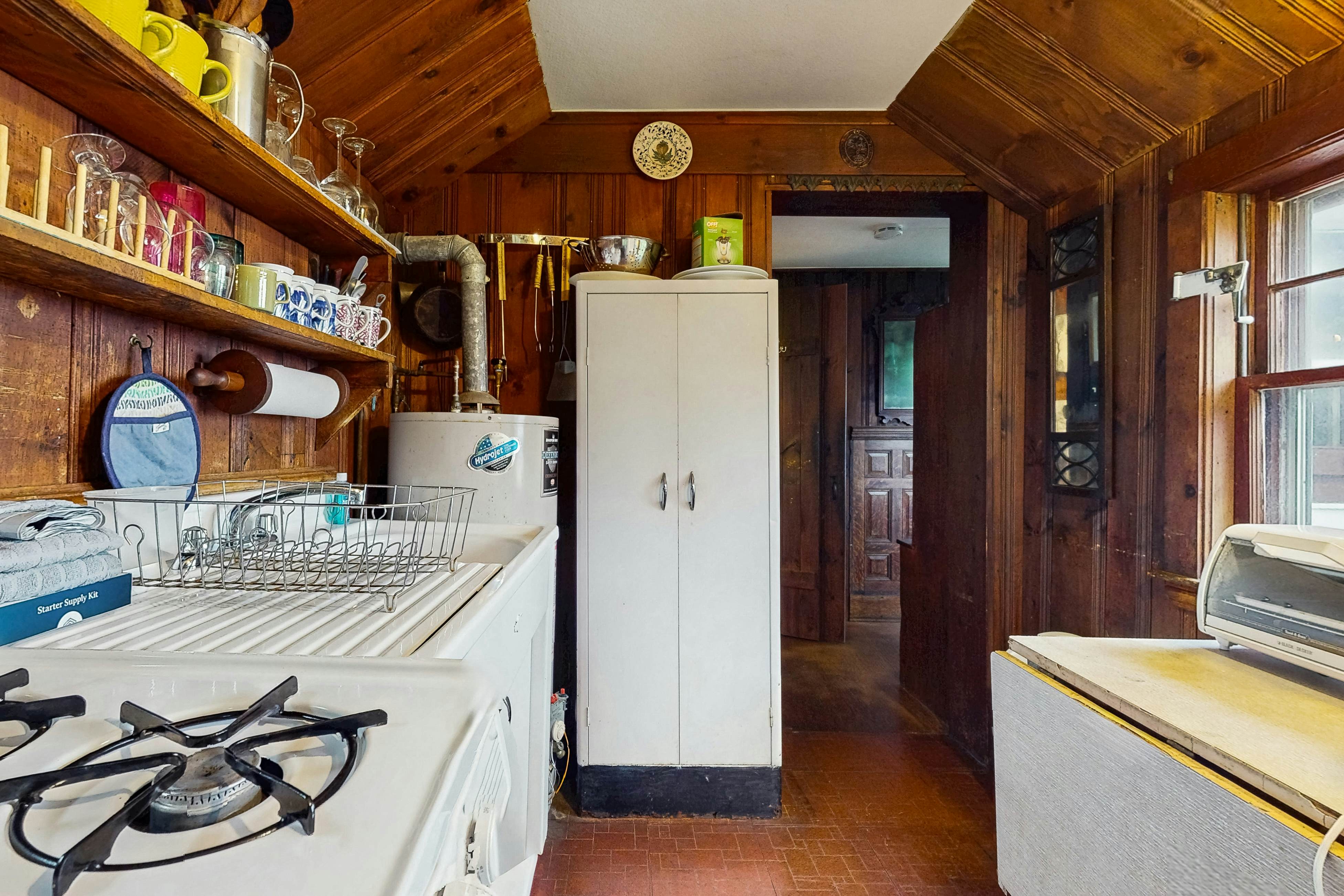 Rustic Rockport Cottage