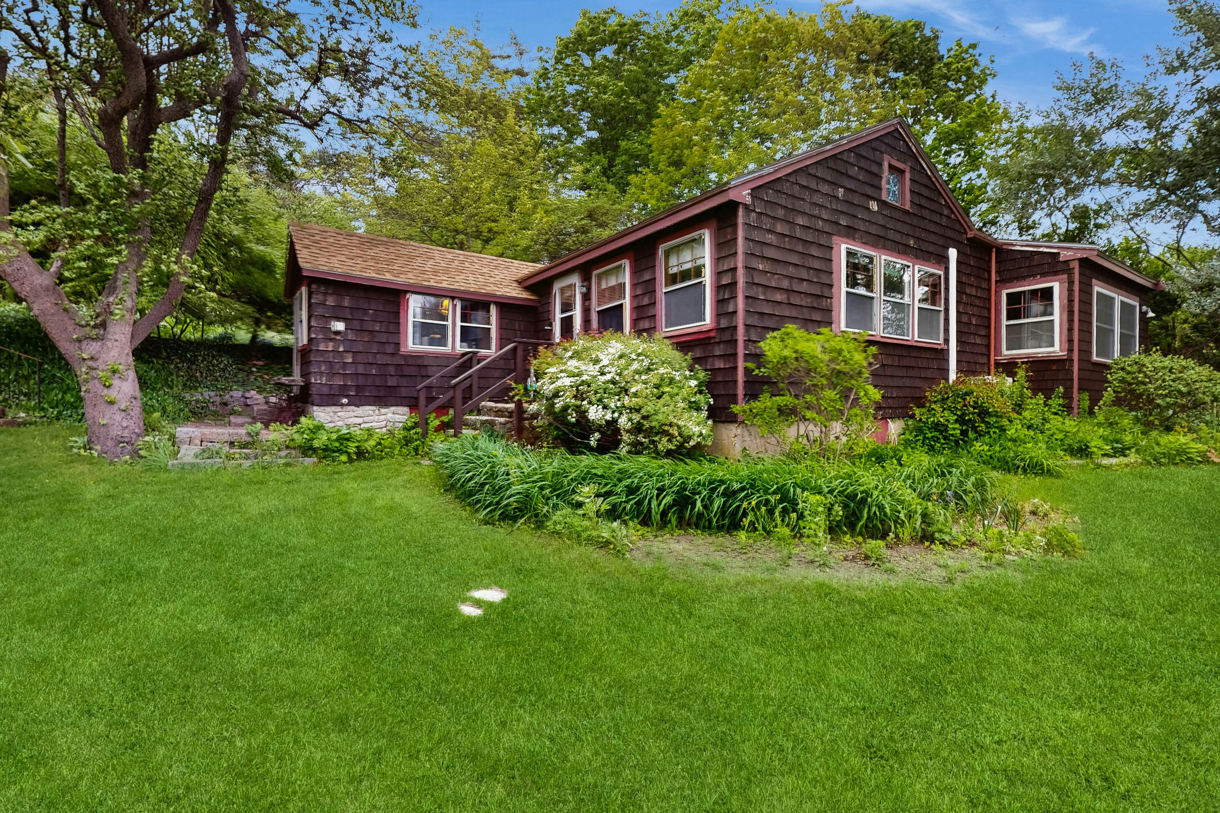 Rustic Rockport Cottage