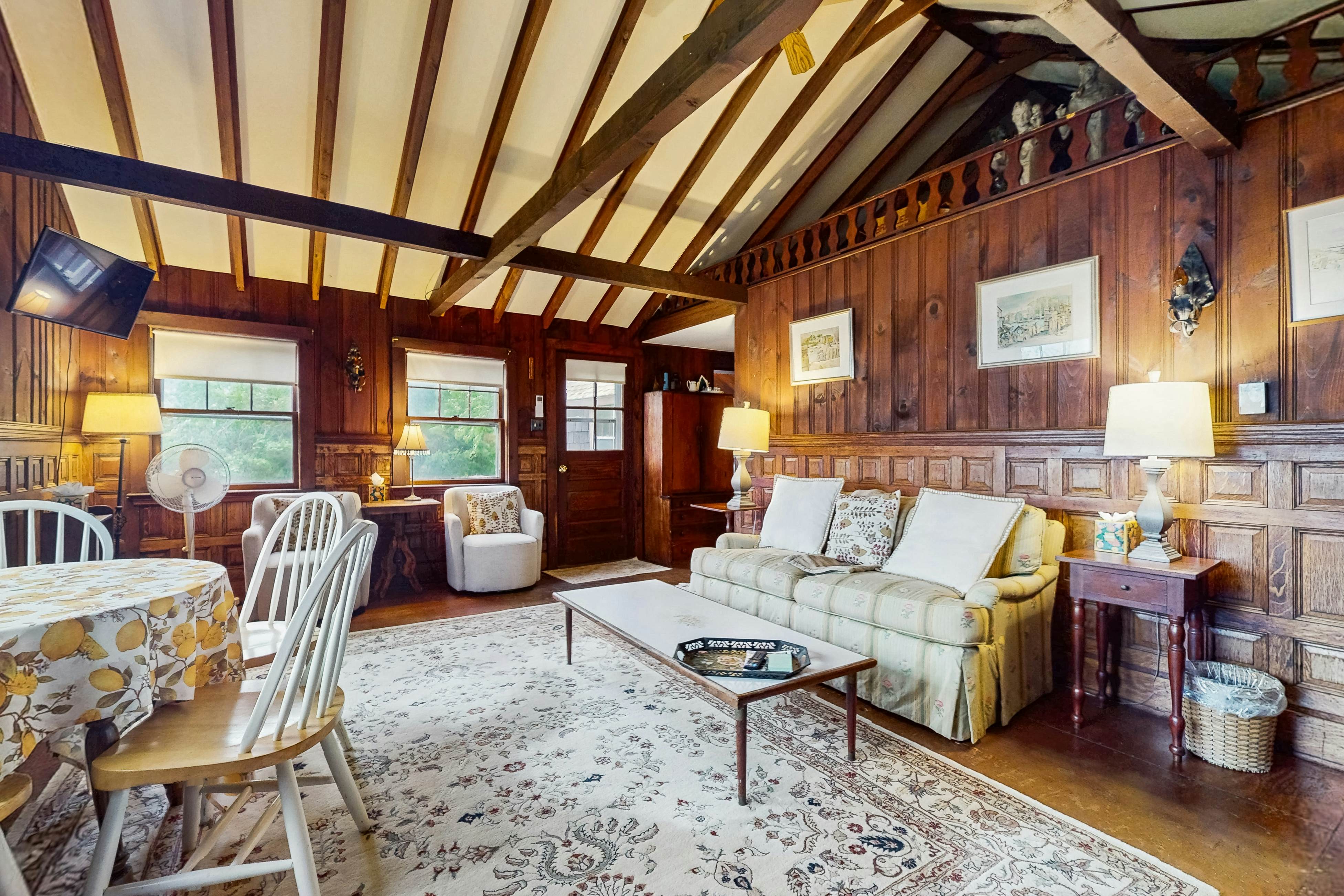 Rustic Rockport Cottage