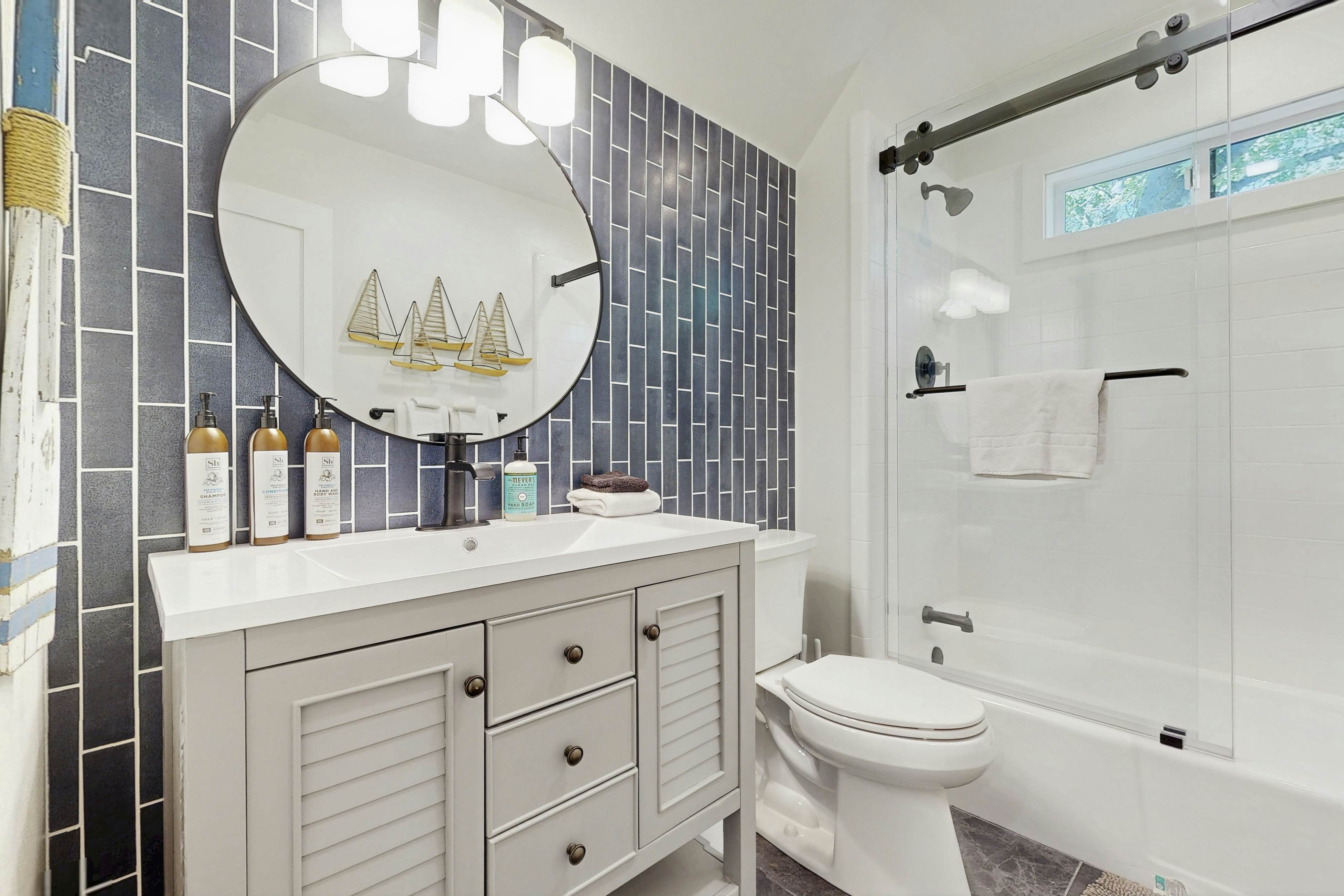 The Kingsview Lakehouse