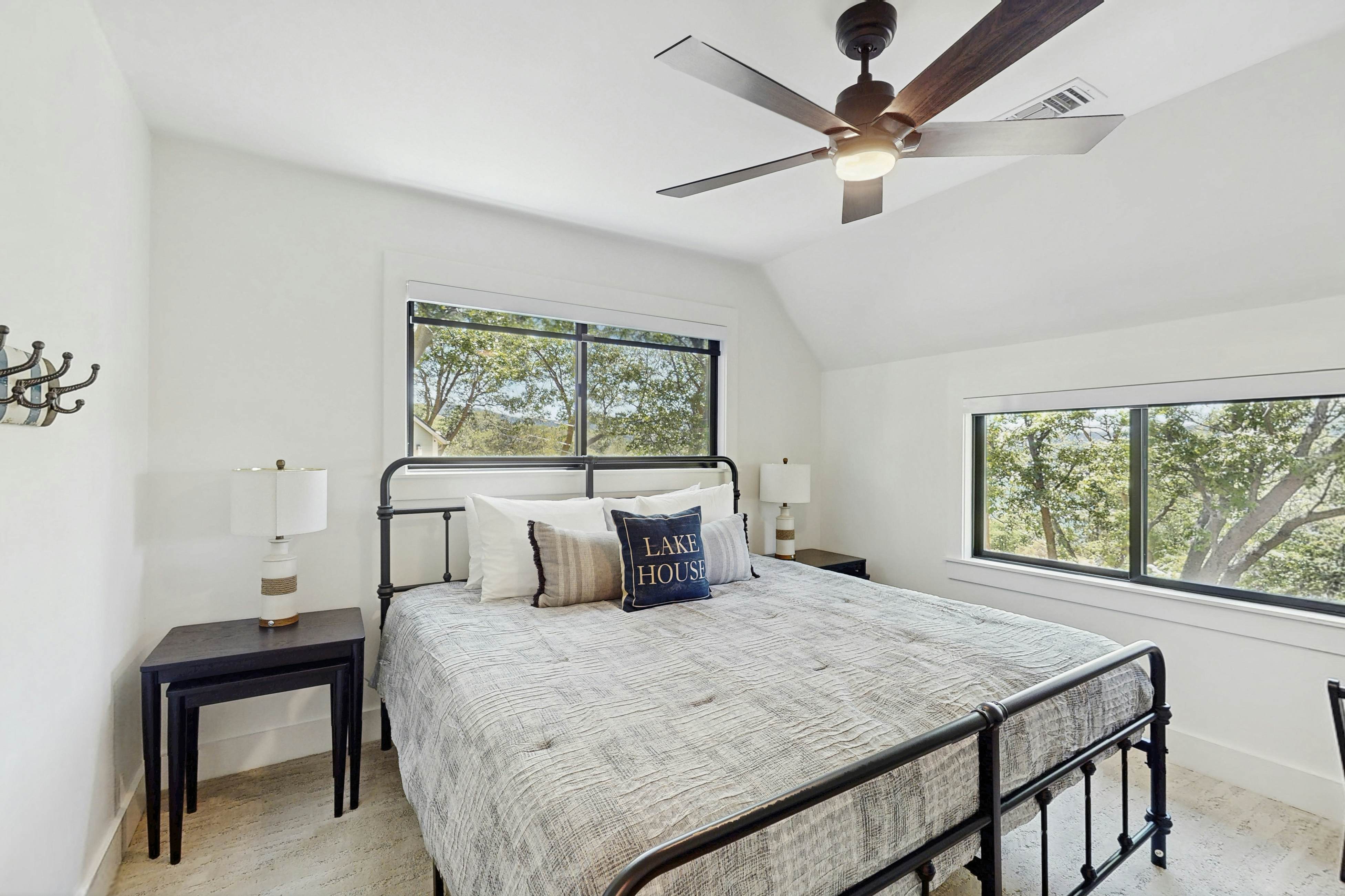 The Kingsview Lakehouse