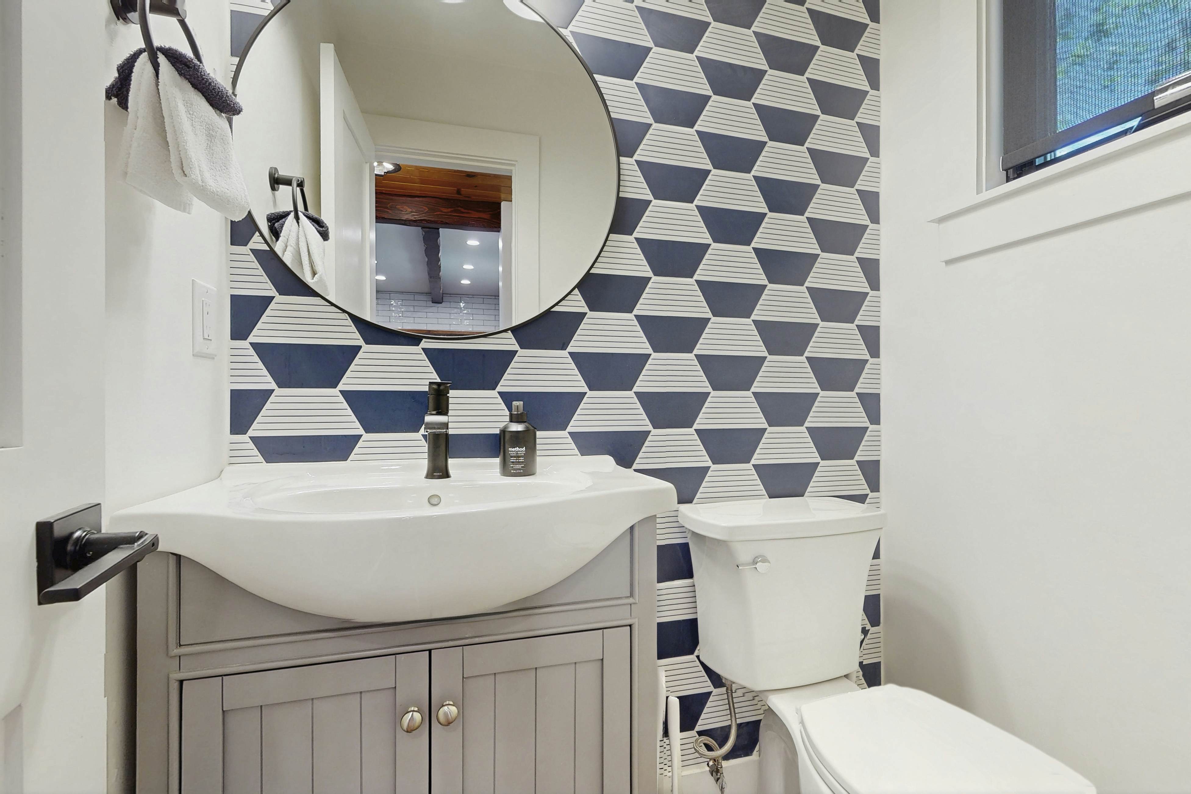 The Kingsview Lakehouse