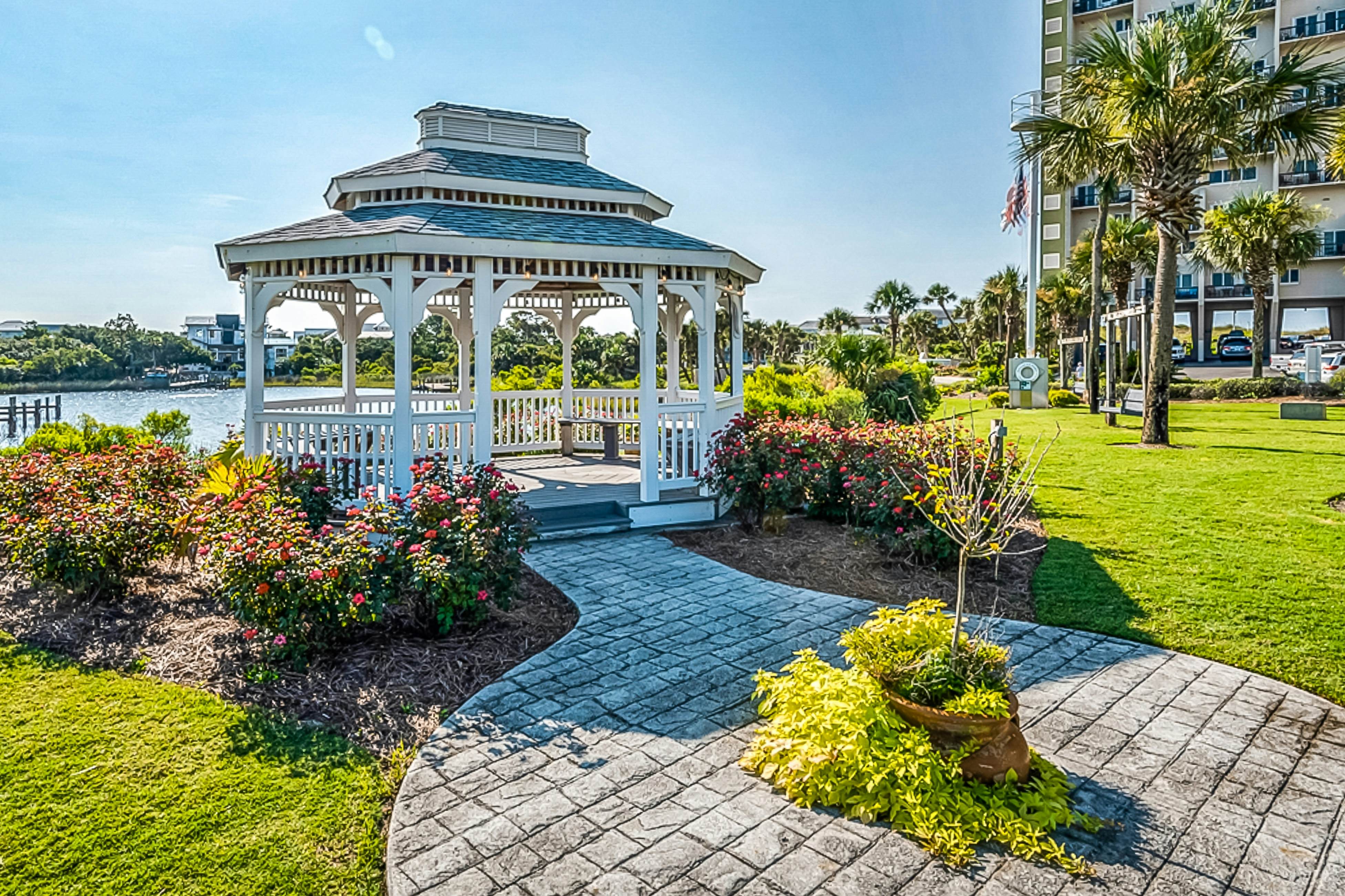 Pinnacle Port B1 -708