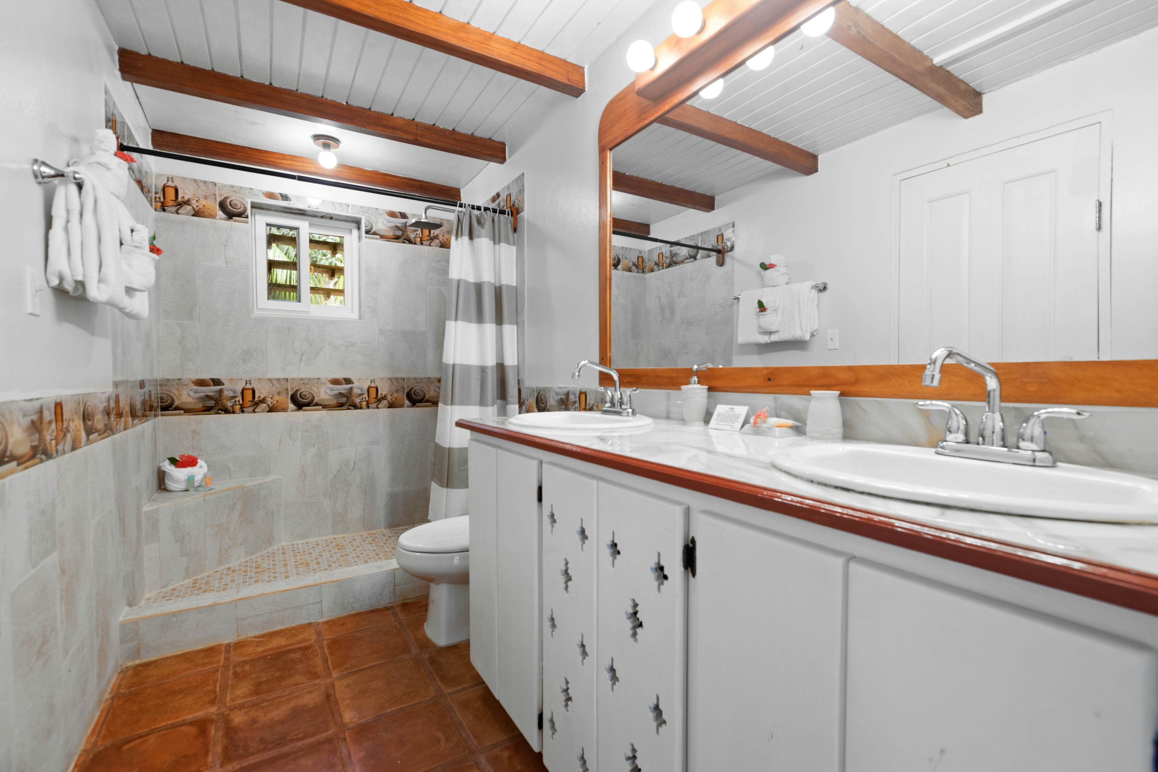 Condo # 21 at Beachside Villas -Gold Standard Certified