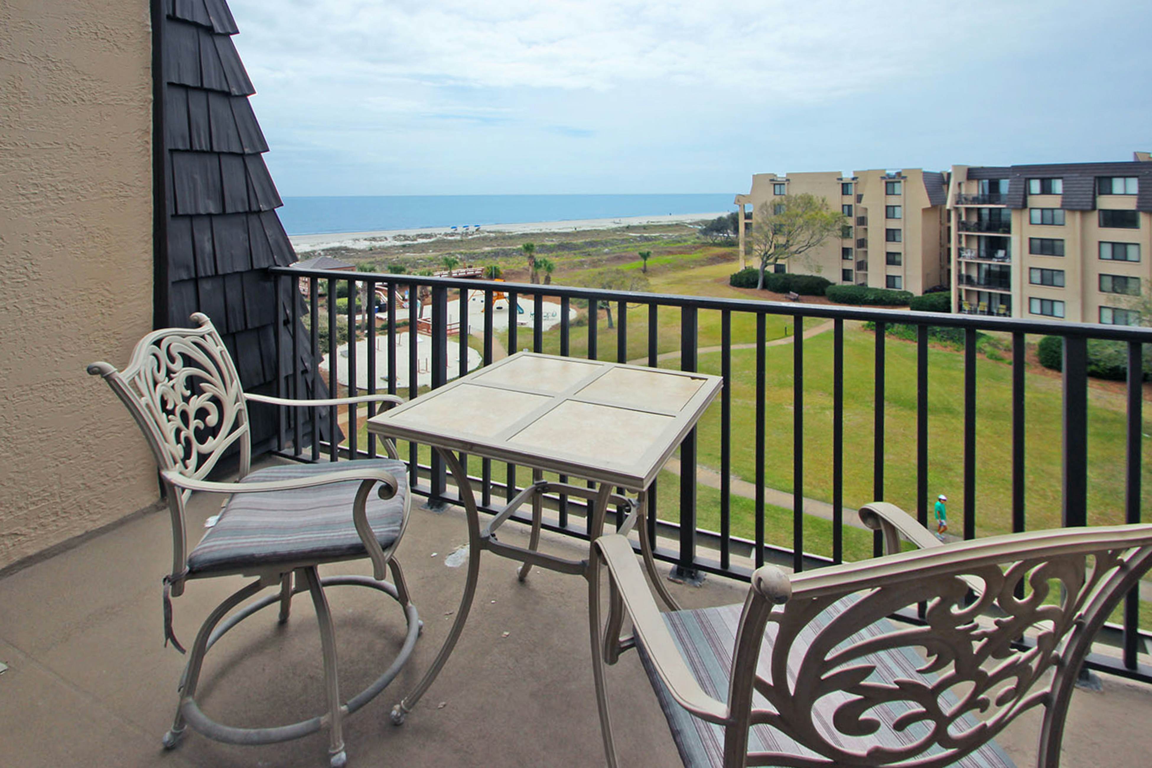 Island Club, Hilton Head Vacation Rentals, Condo Rentals Vacasa