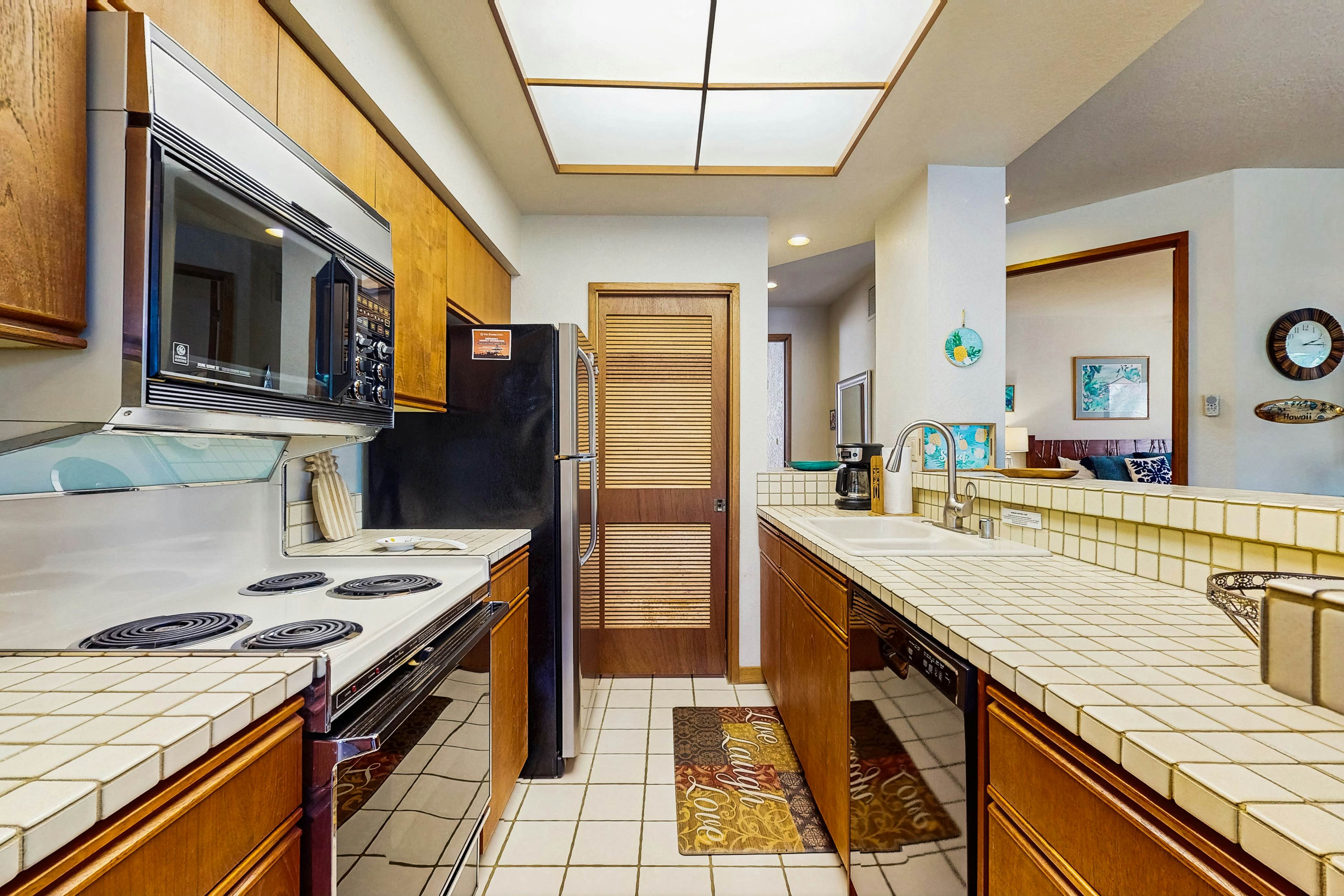 Tropical Getaway at the Shores Waikoloa Beach #138