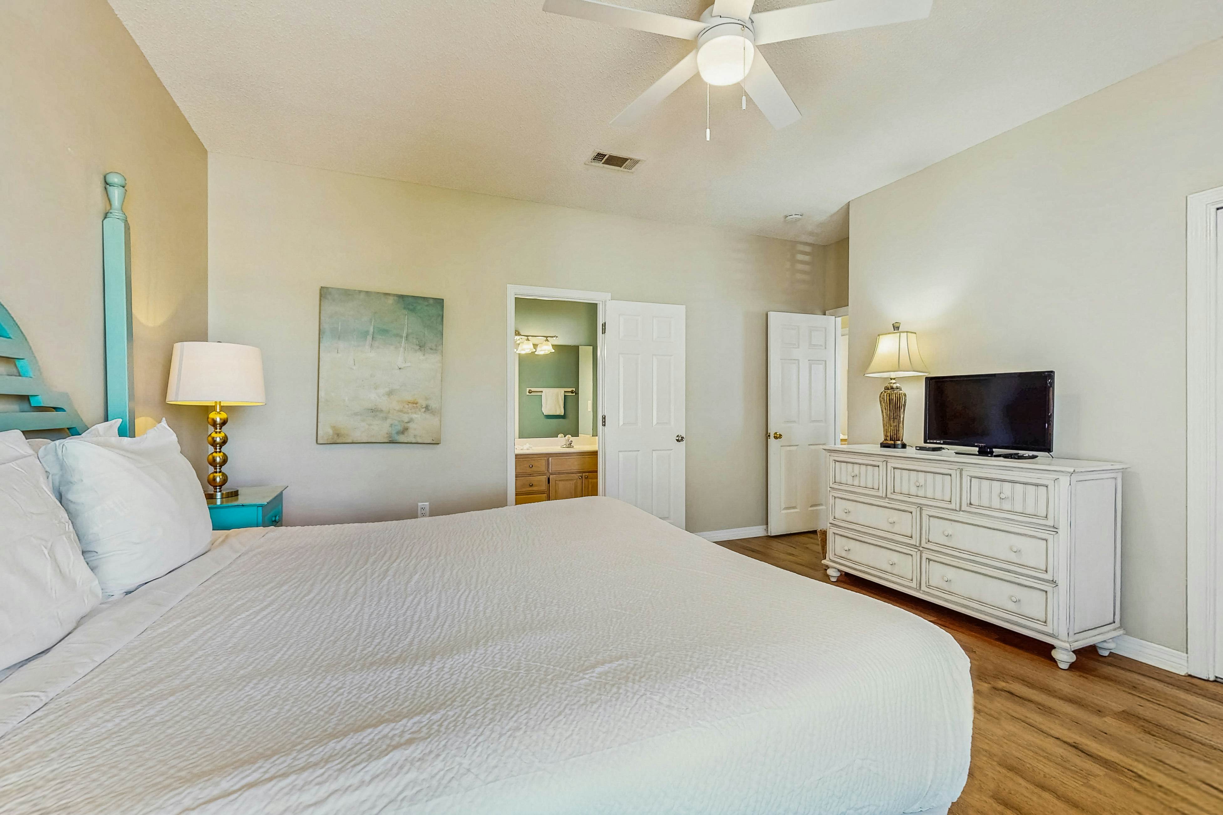 Emerald Shores - Beach Peach