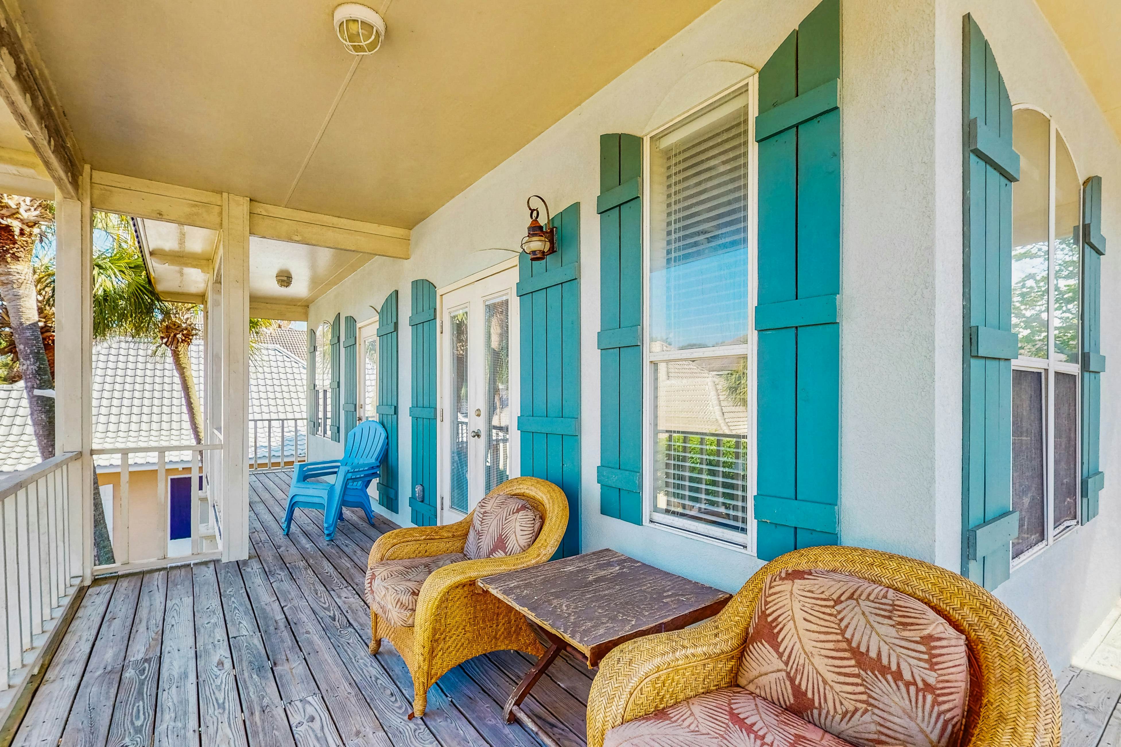 Emerald Shores - Beach Peach