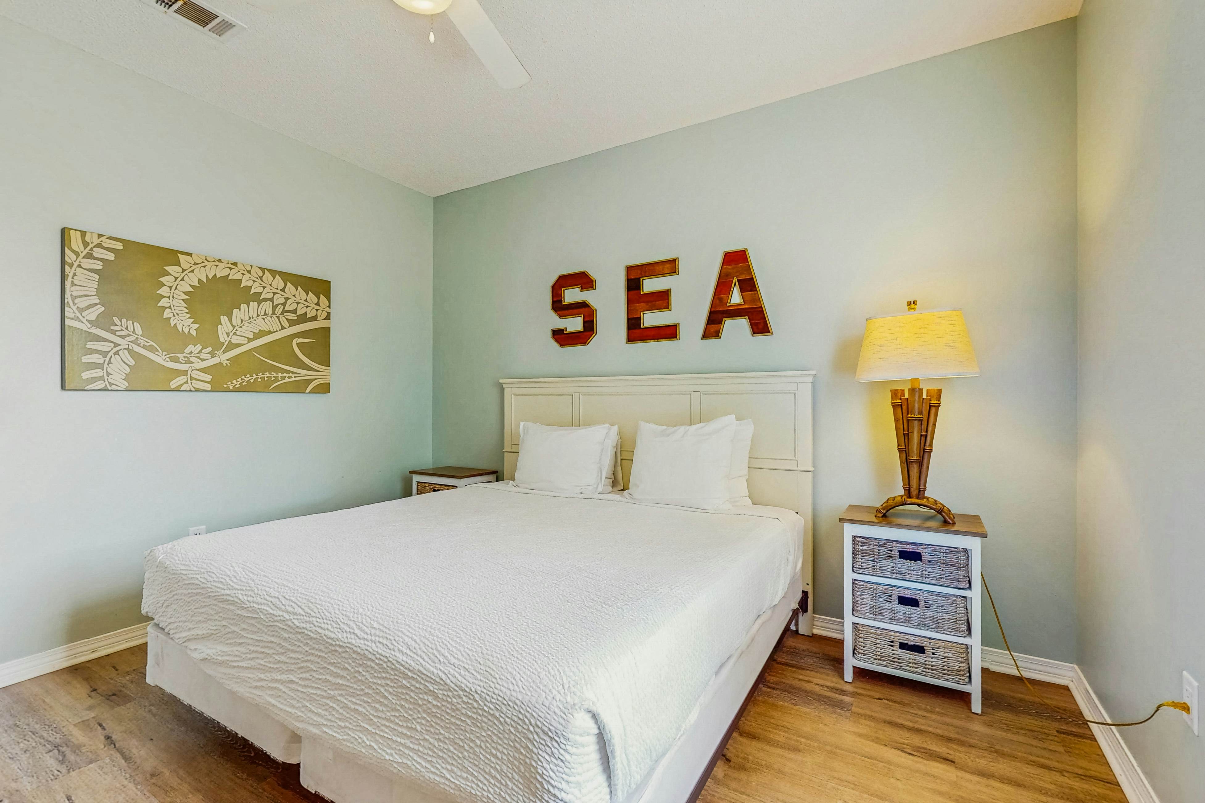 Emerald Shores - Beach Peach