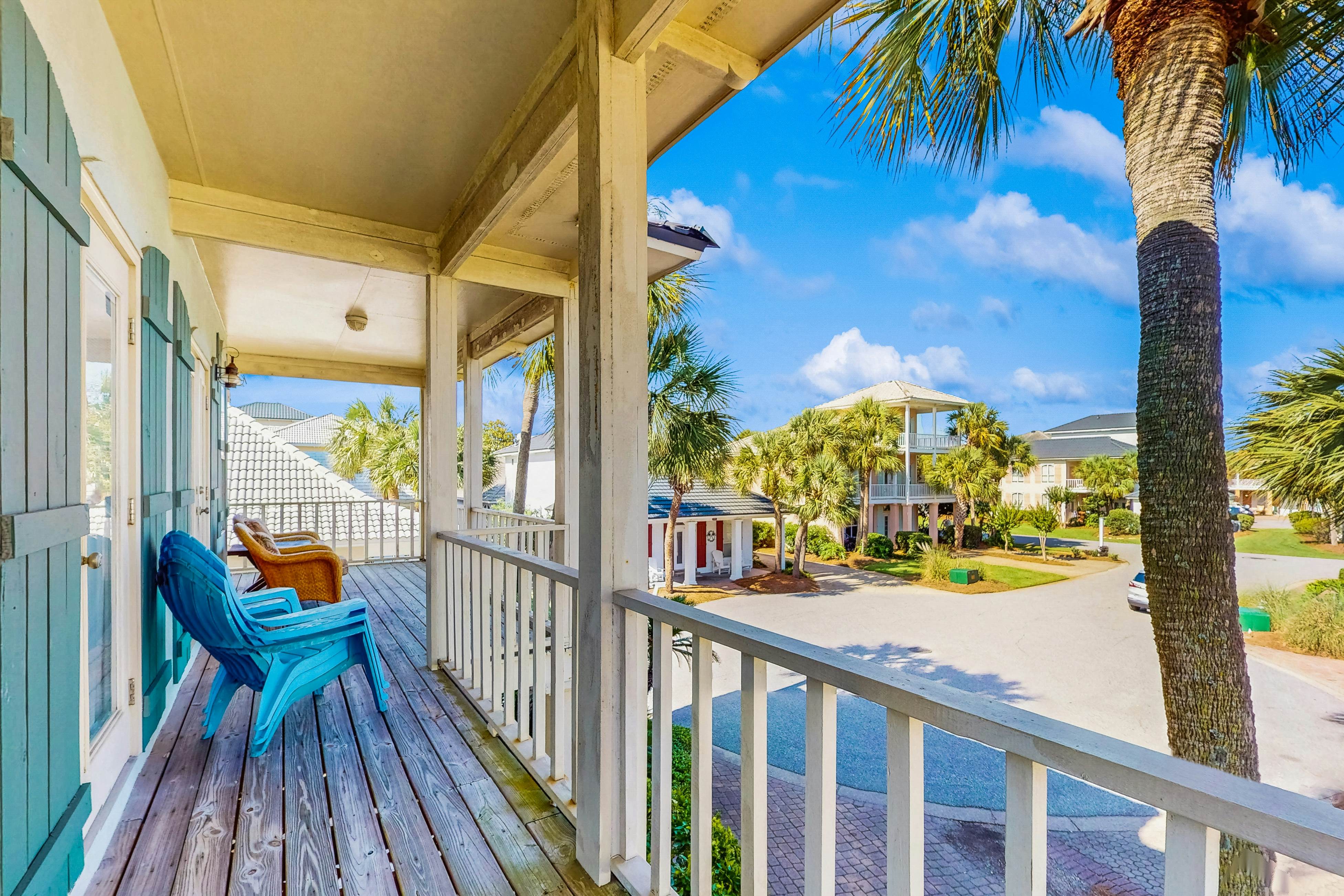 Emerald Shores - Beach Peach