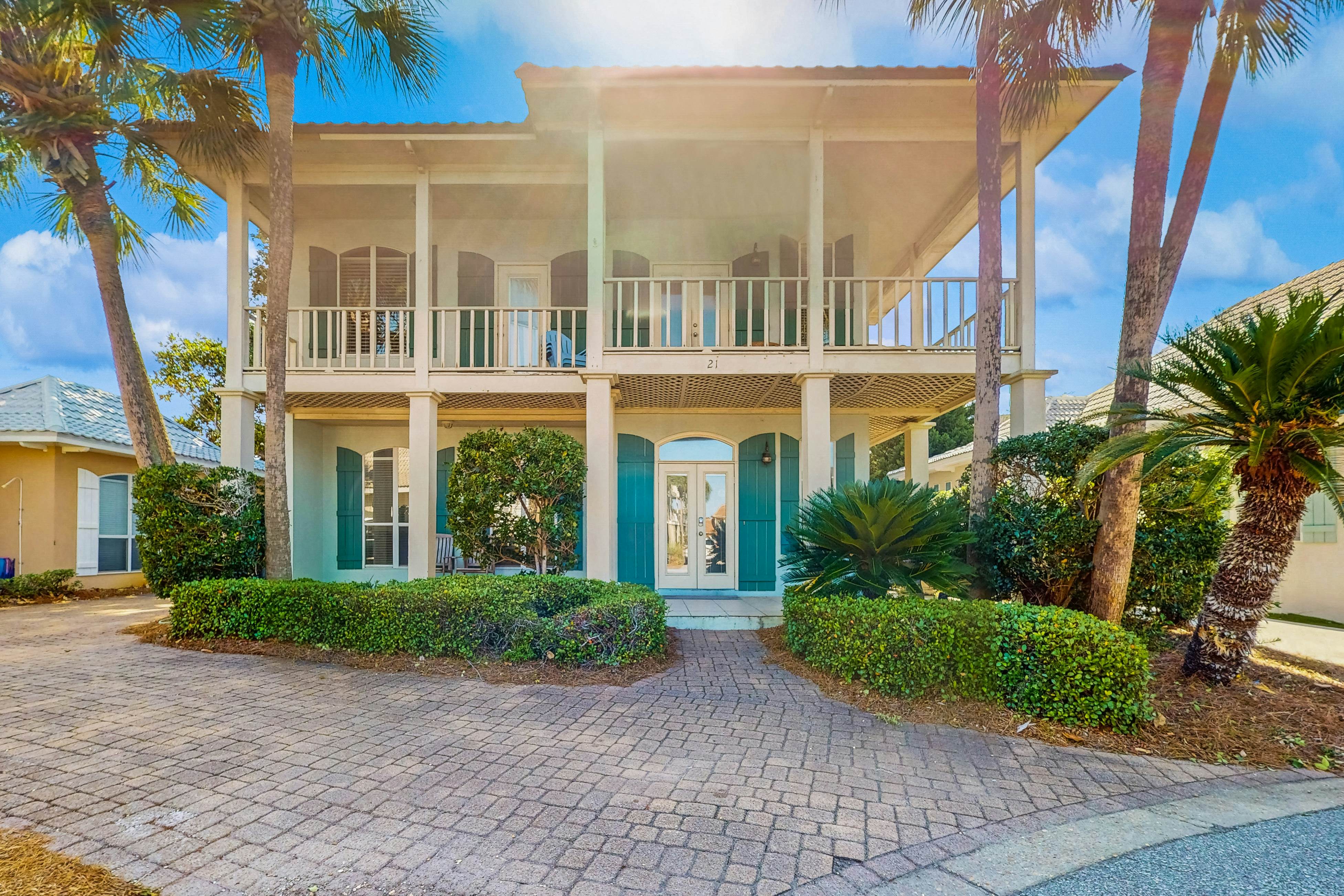 Emerald Shores - Beach Peach