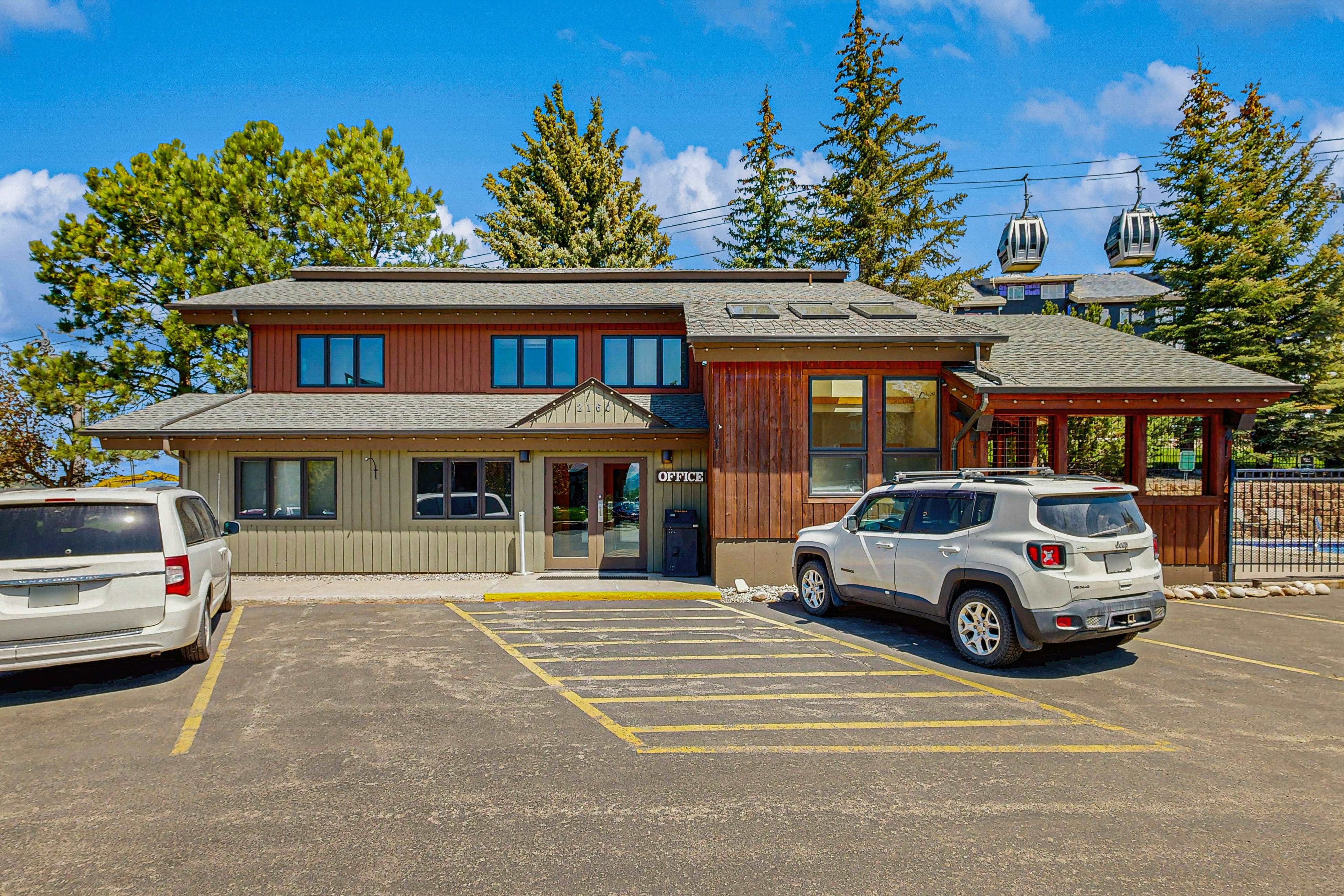 Emerald Views at the West