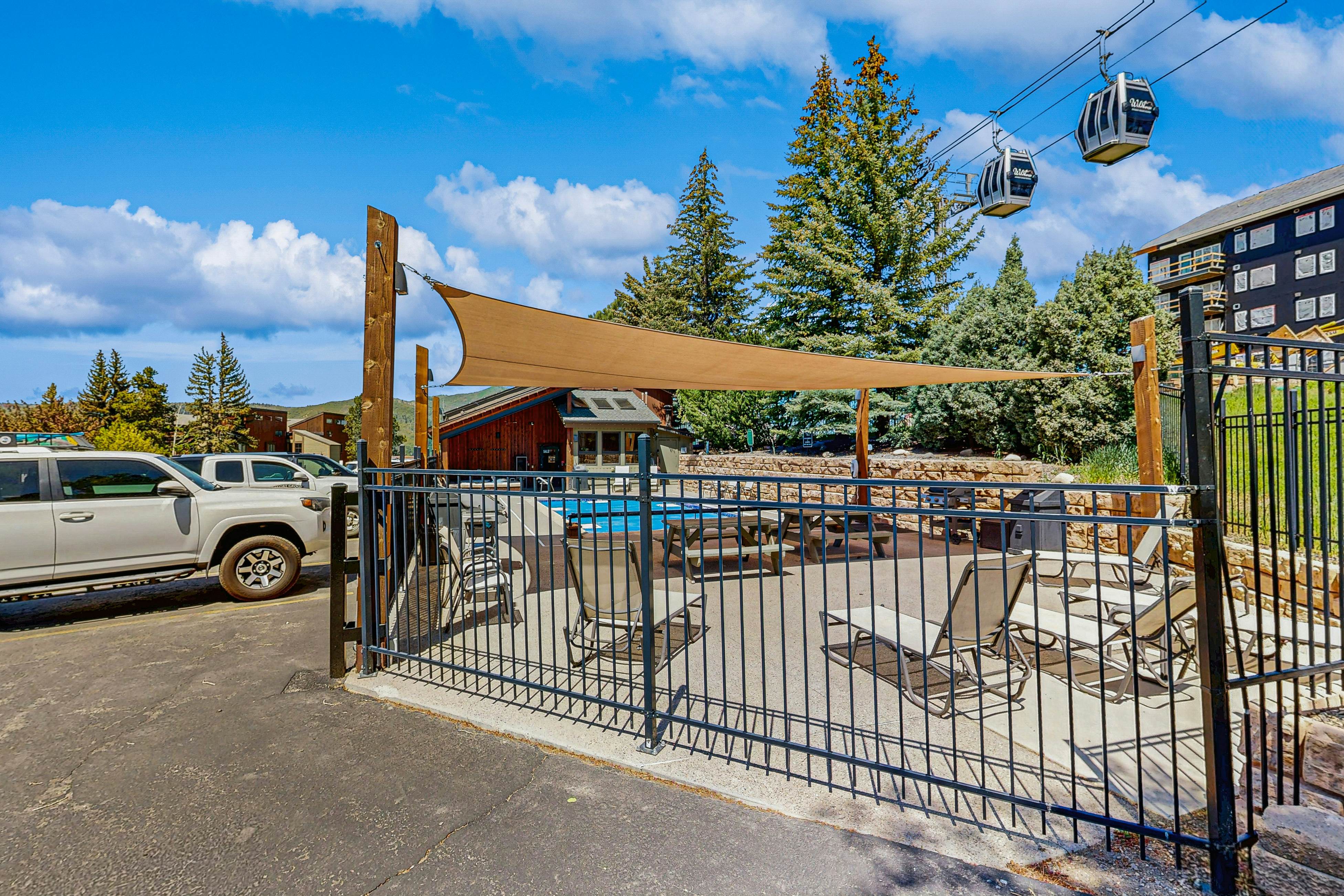 Emerald Views at the West