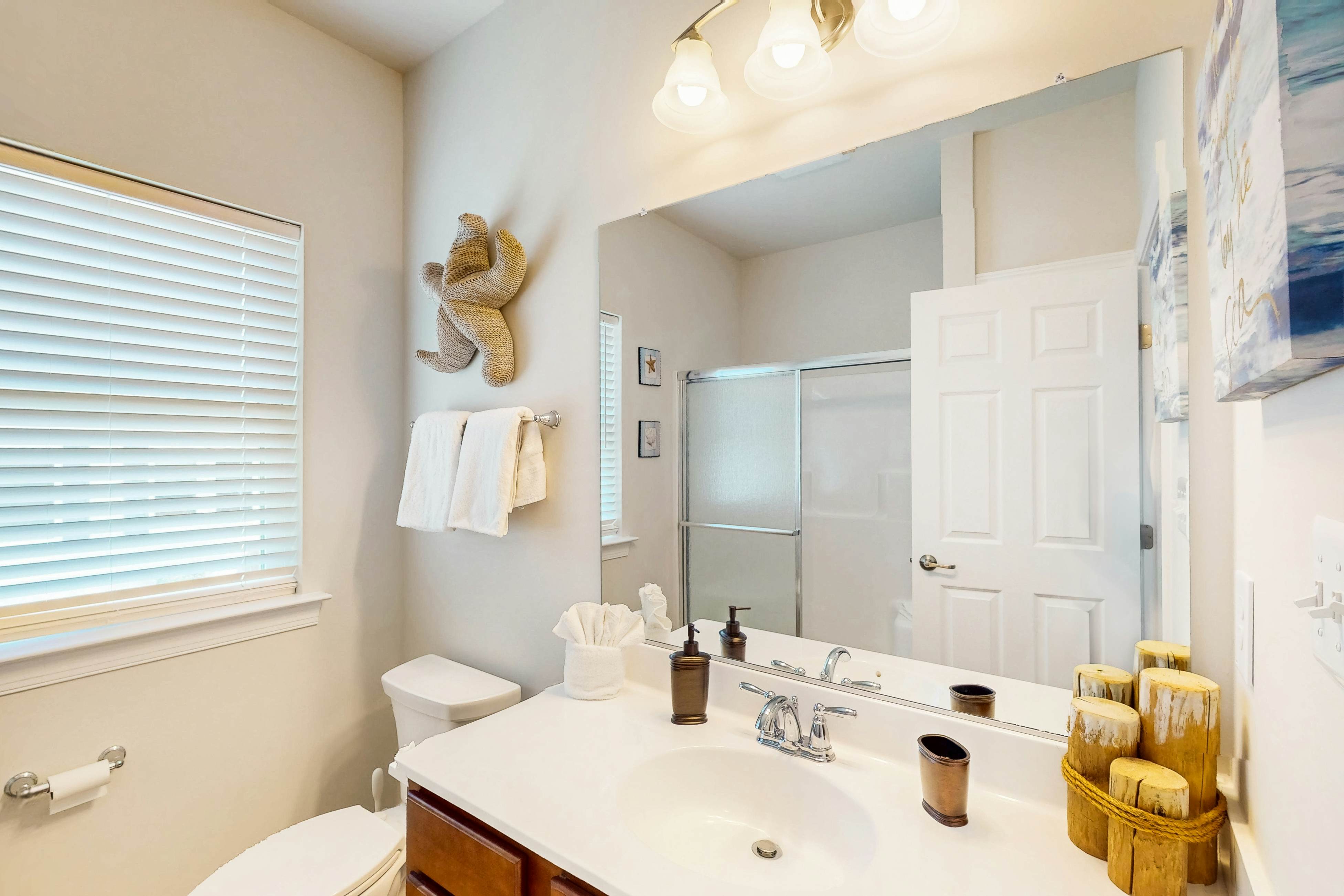 Bay Dreams - 31415 Erie Ave