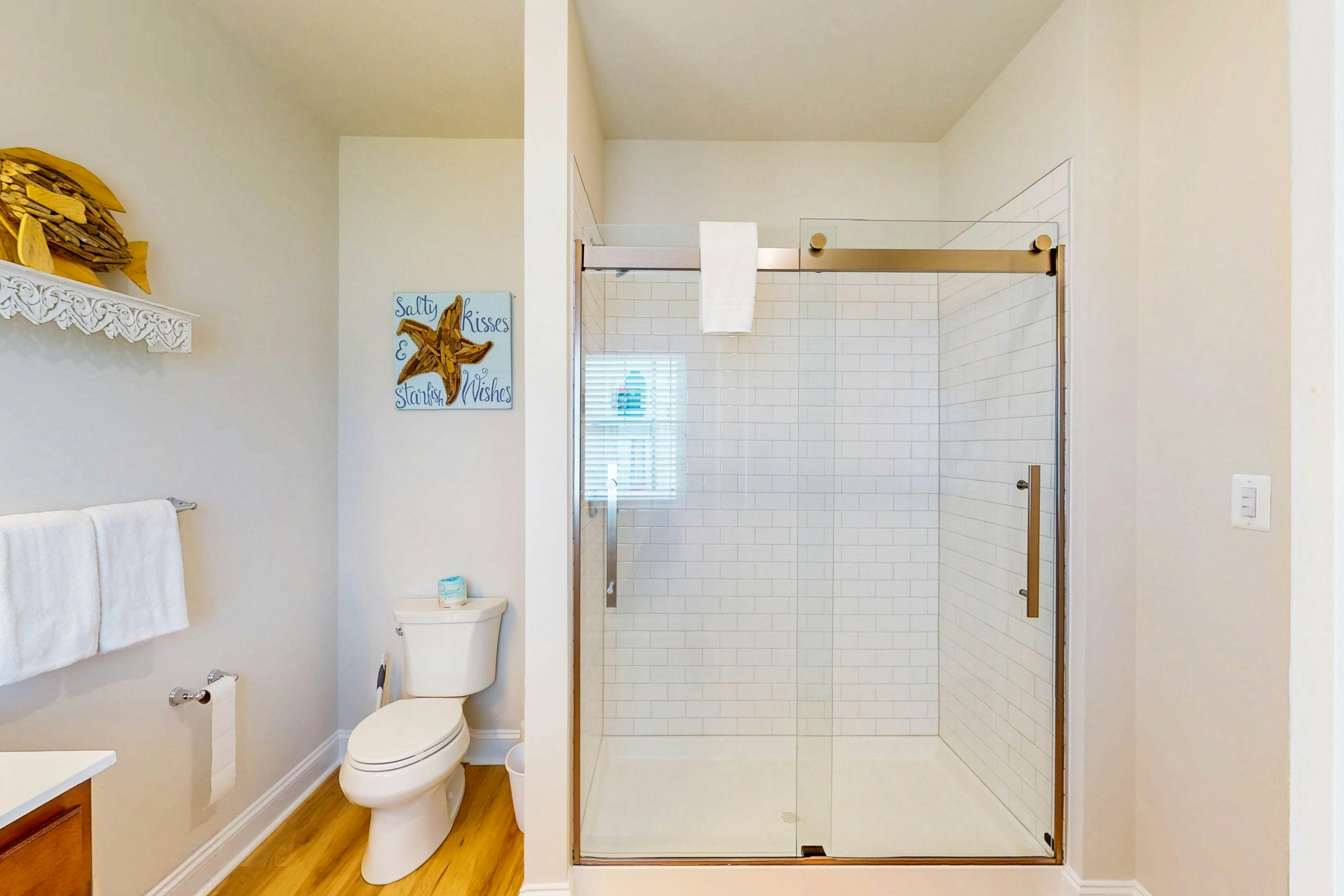 Bay Dreams - 31415 Erie Ave