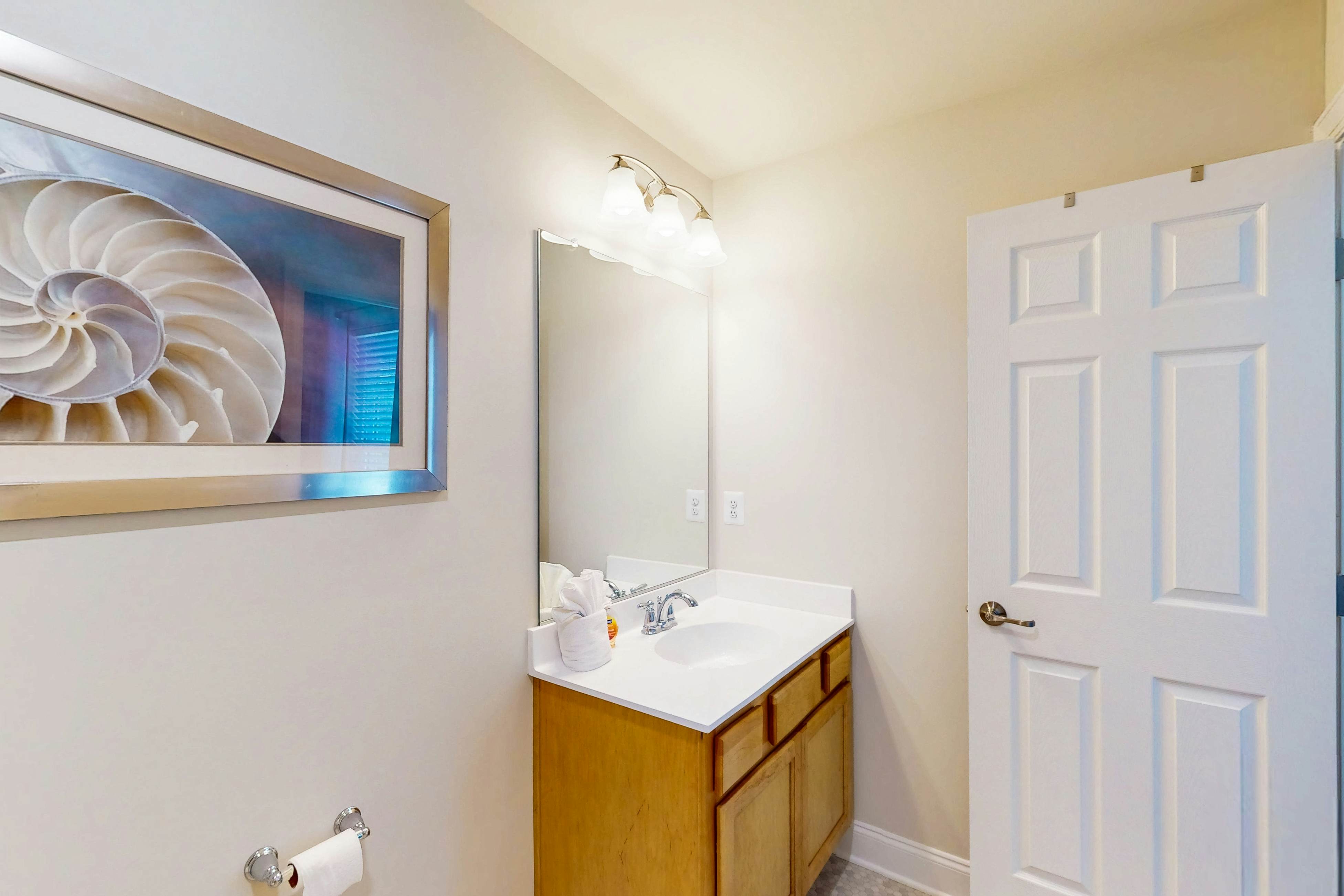 Bay Dreams - 31415 Erie Ave