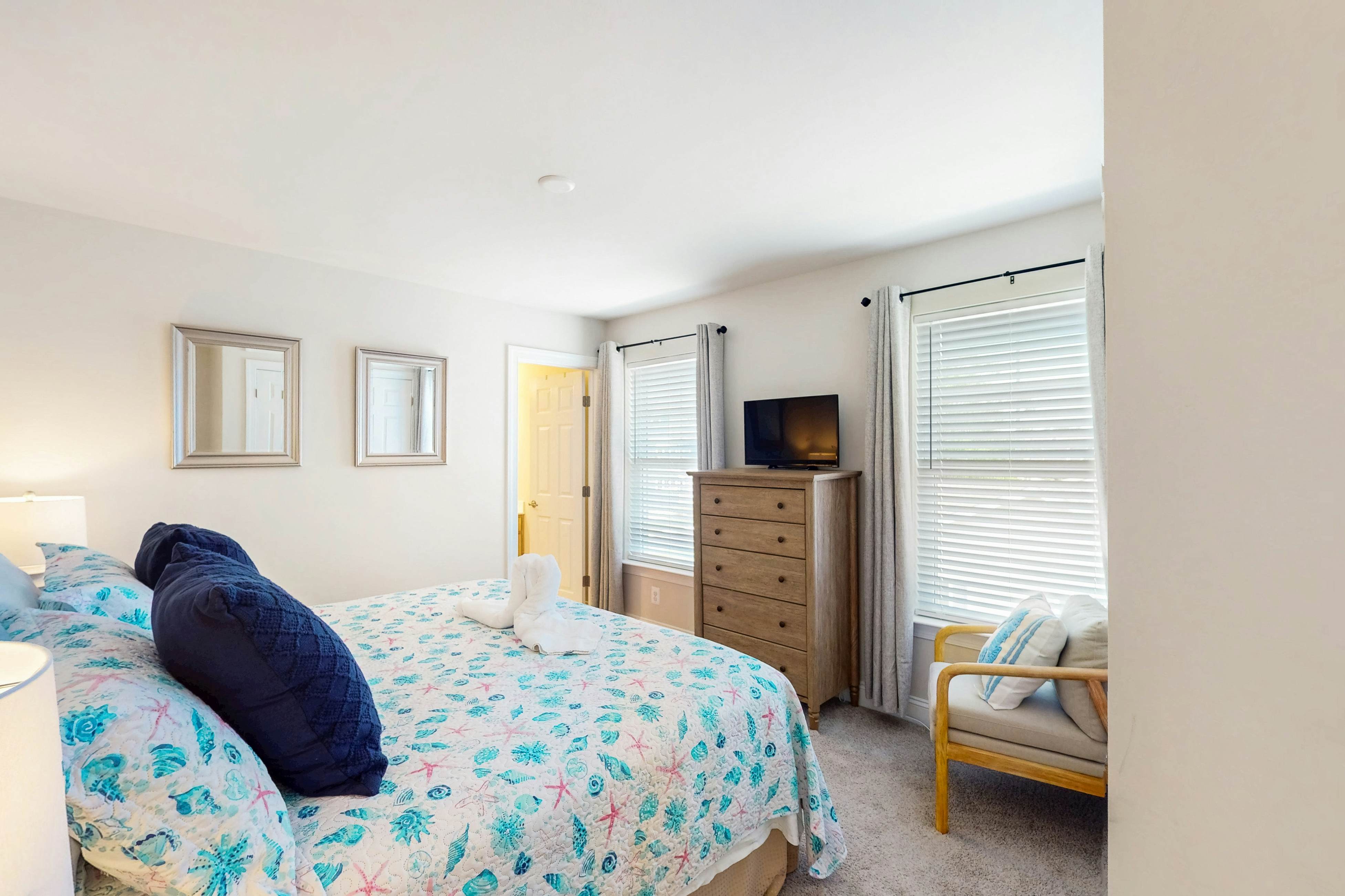 Bay Dreams - 31415 Erie Ave