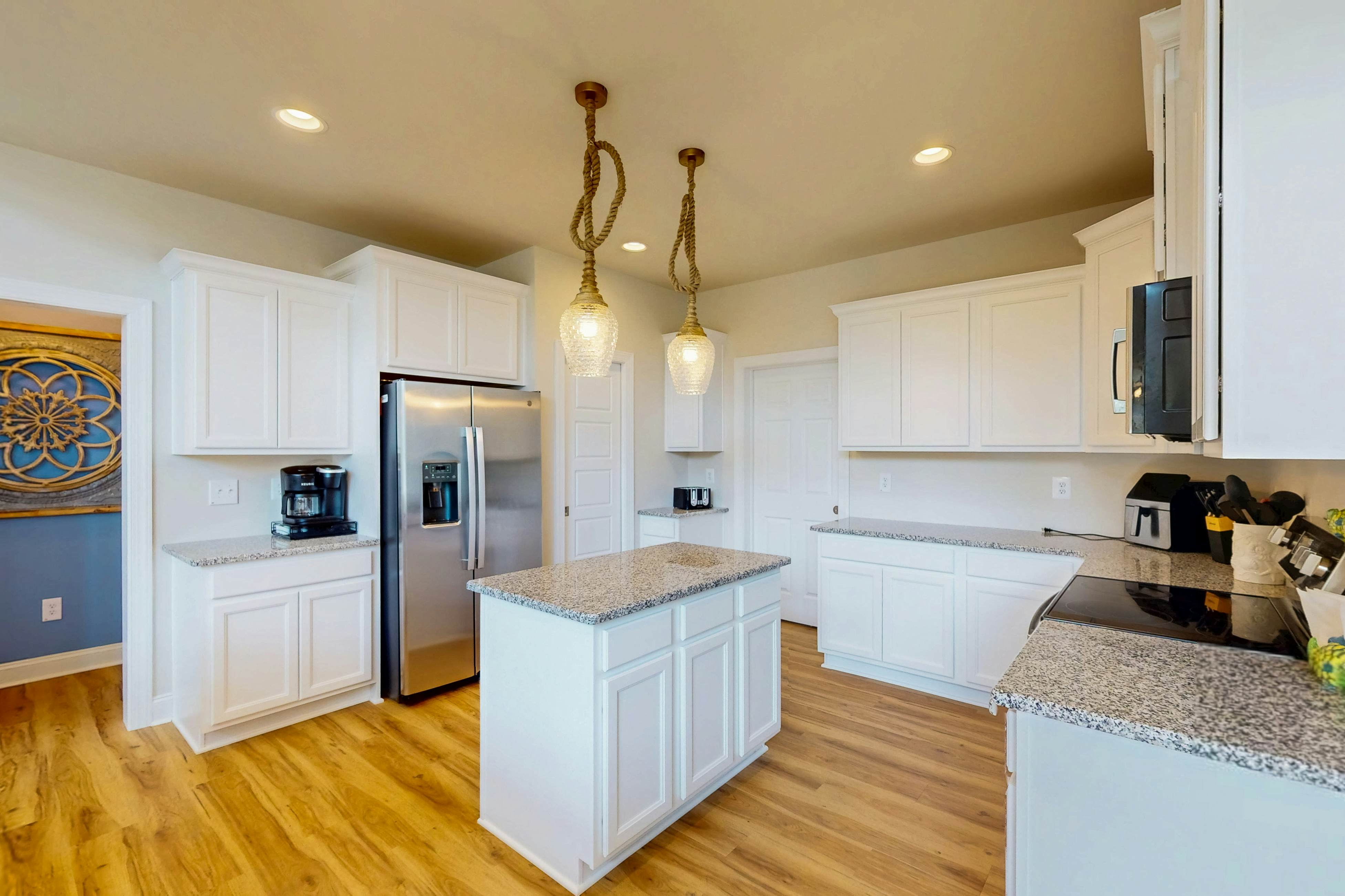 Bay Dreams - 31415 Erie Ave