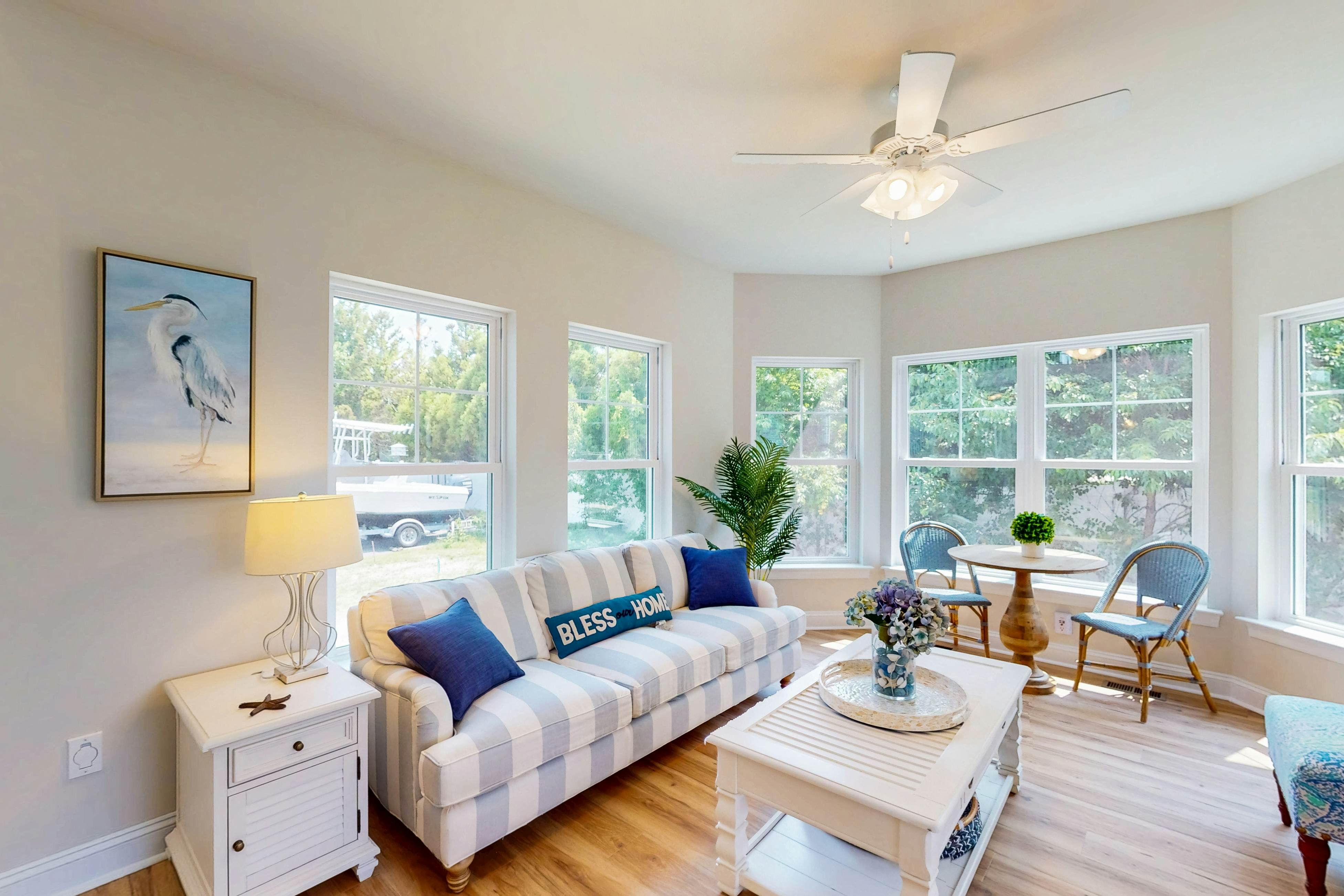 Bay Dreams - 31415 Erie Ave