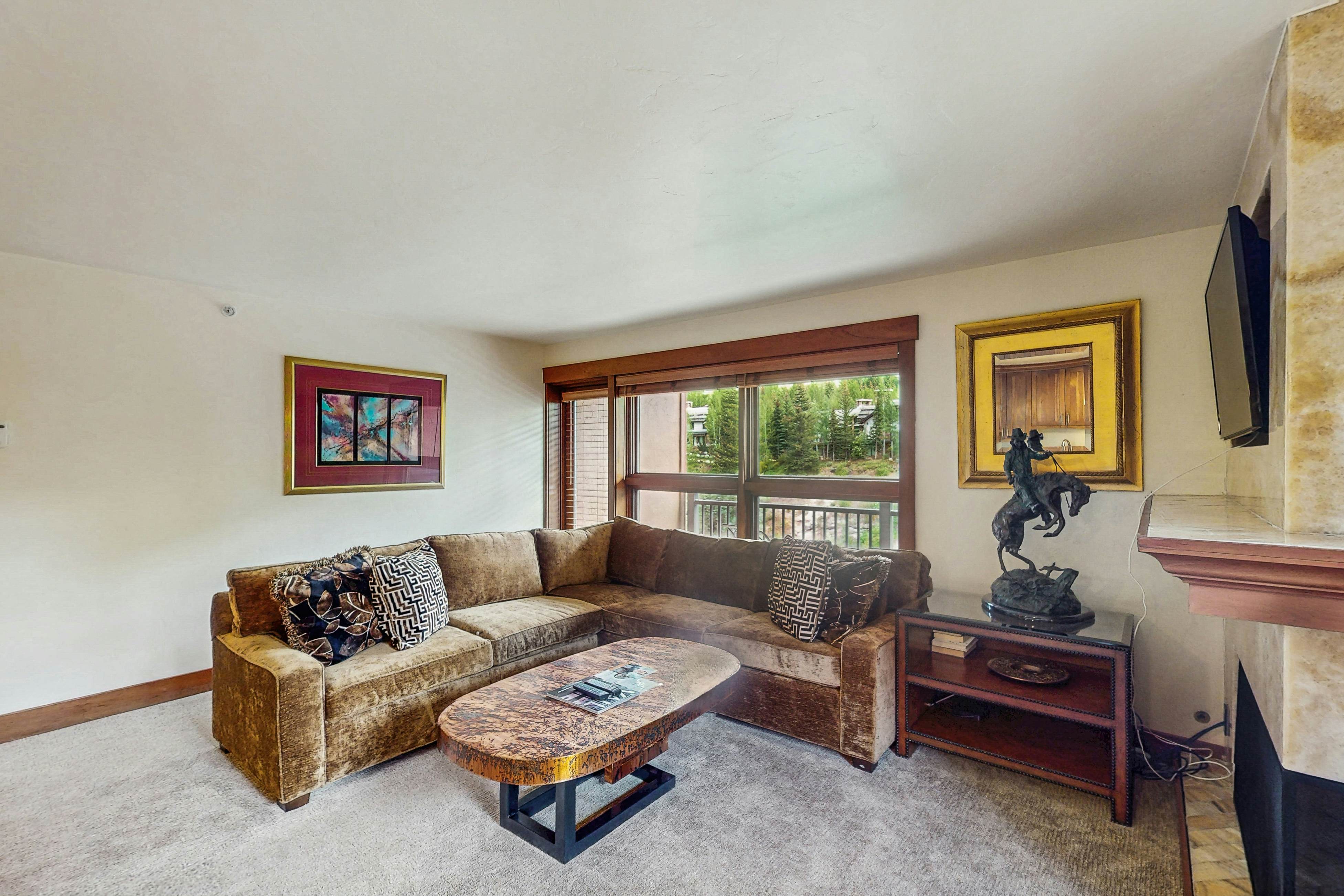 Lion Square Lodge South 474