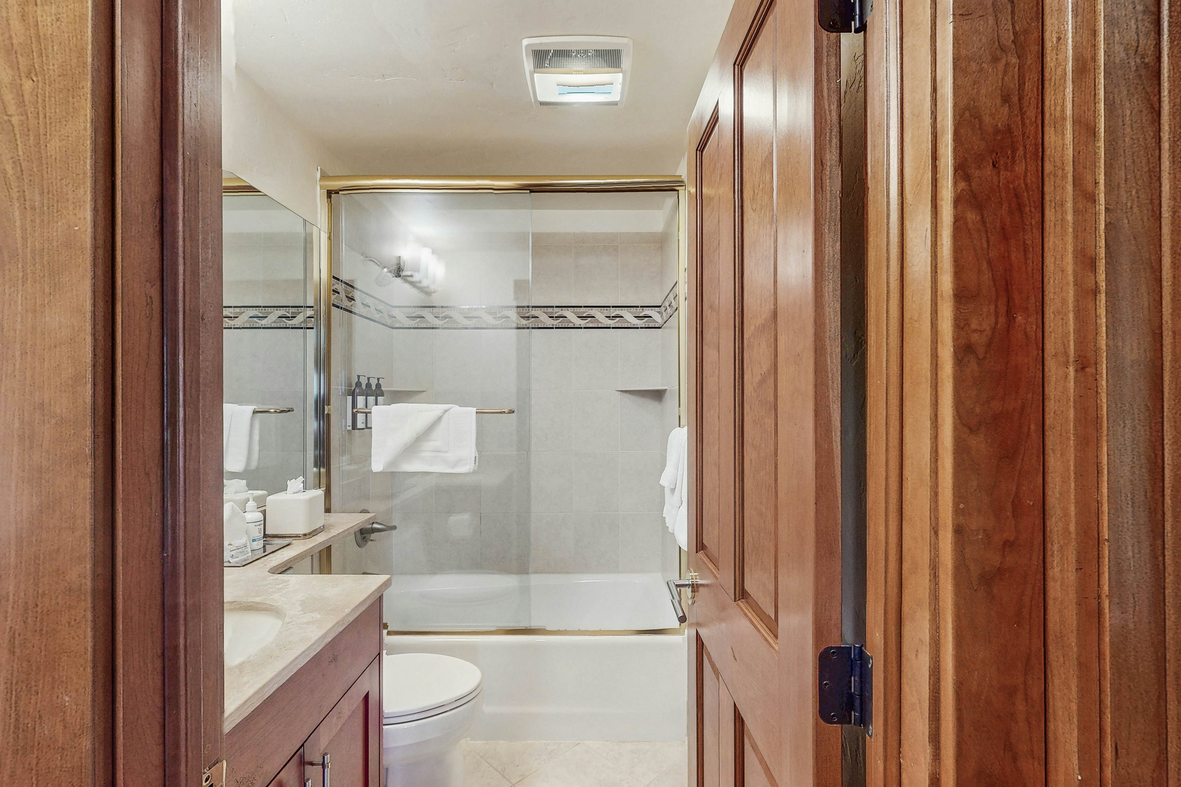 Lion Square Lodge South 474