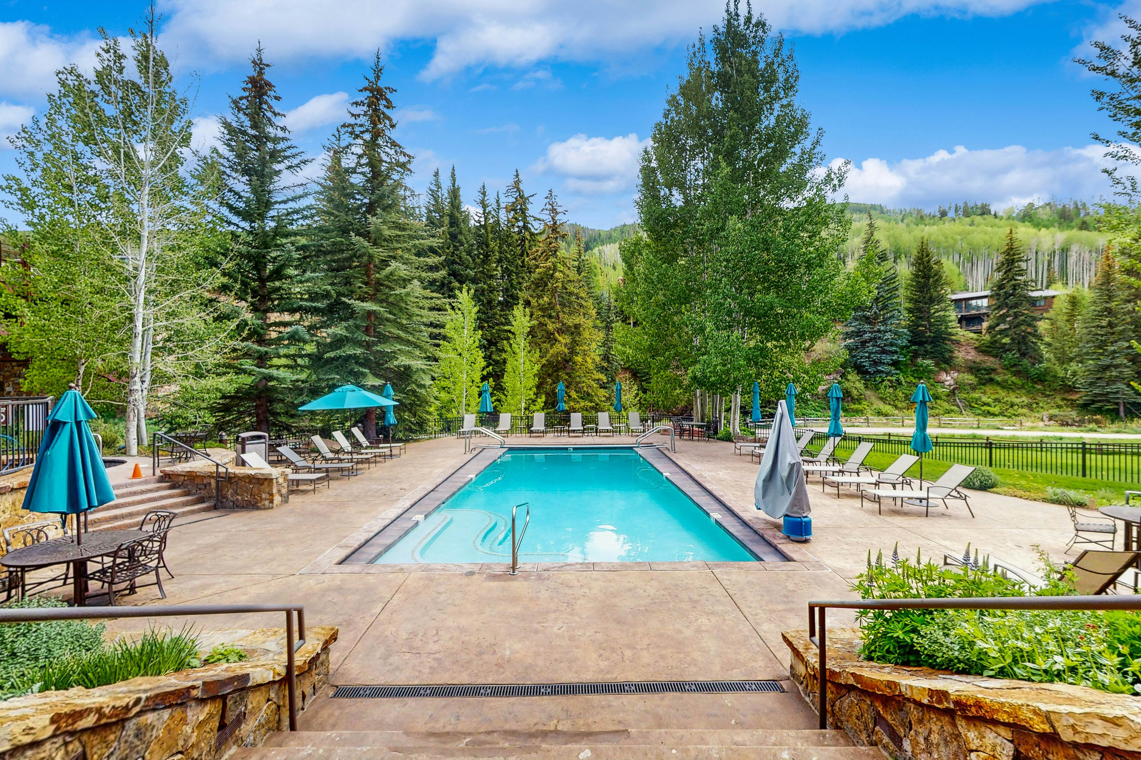 Lion Square Lodge South 474