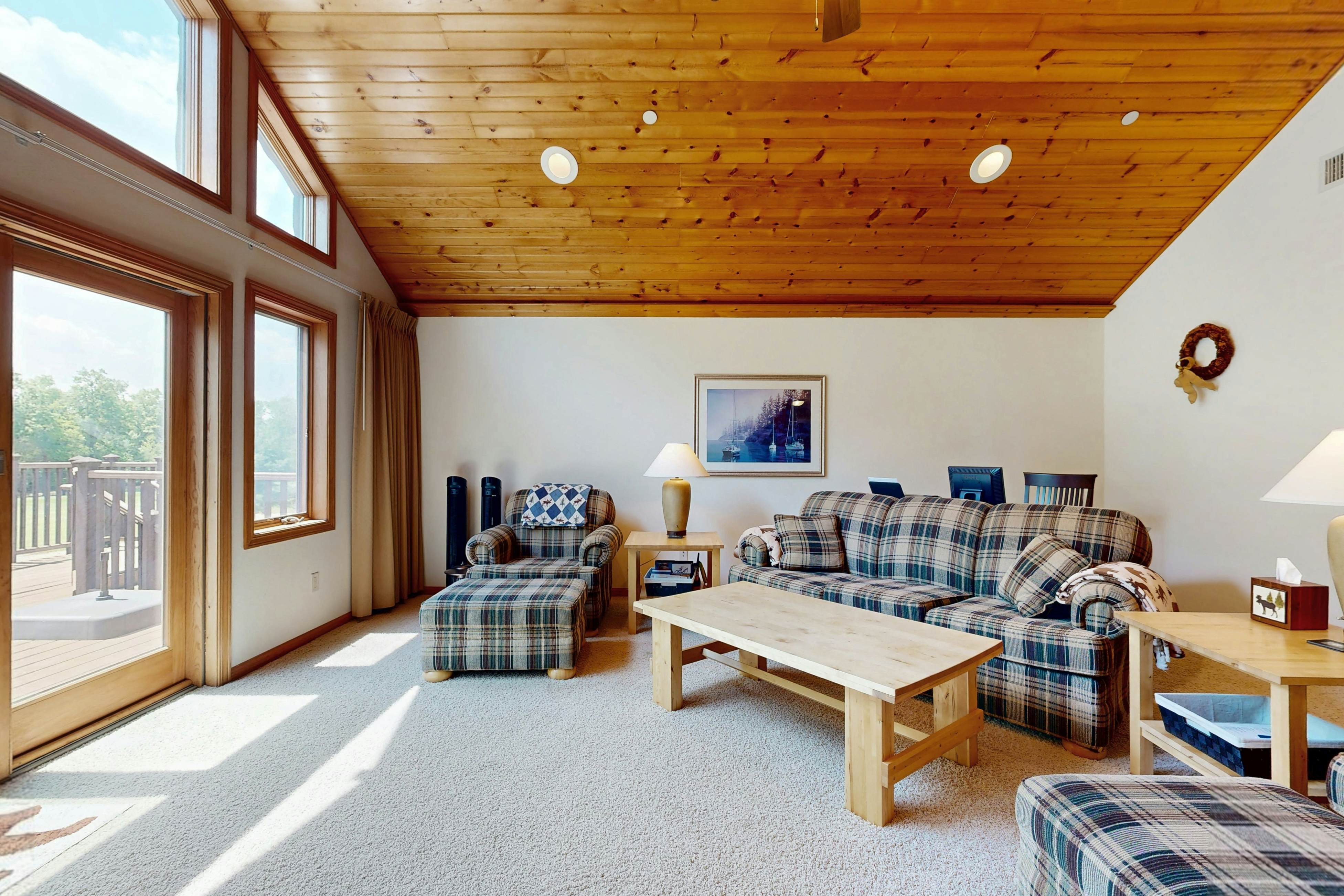 Fountain View Between Holes 1 & 2