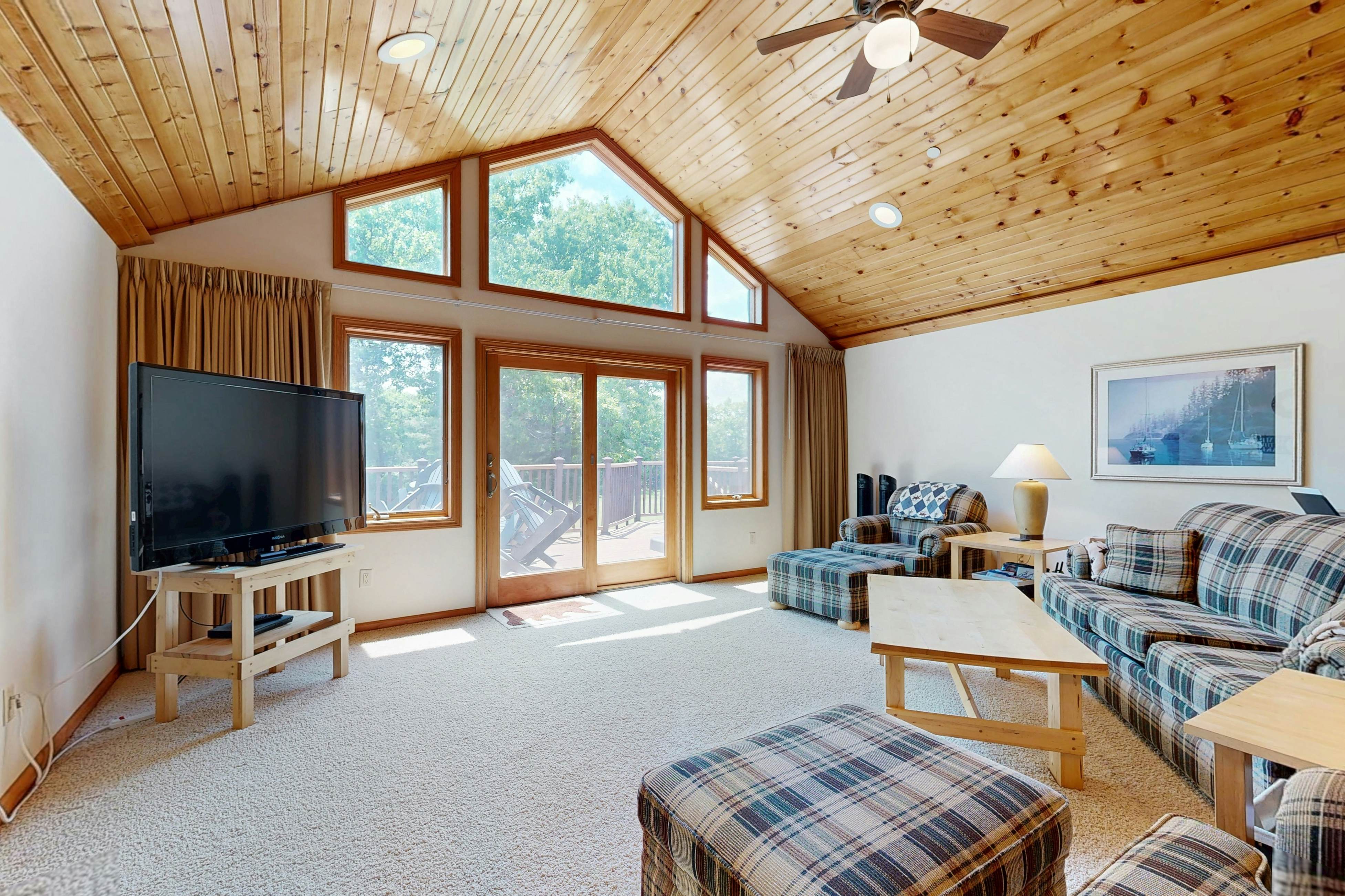 Fountain View Between Holes 1 & 2