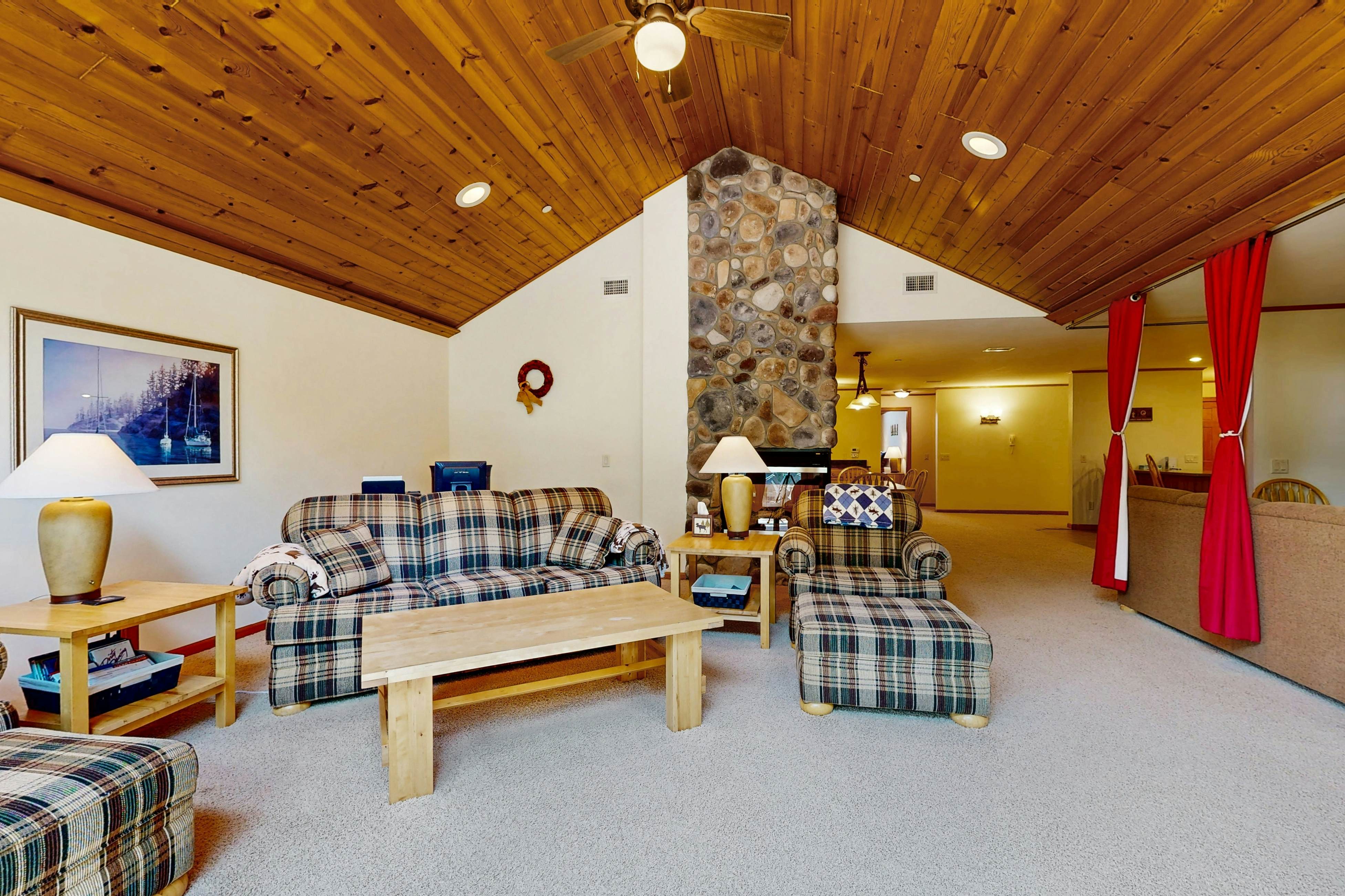 Fountain View Between Holes 1 & 2