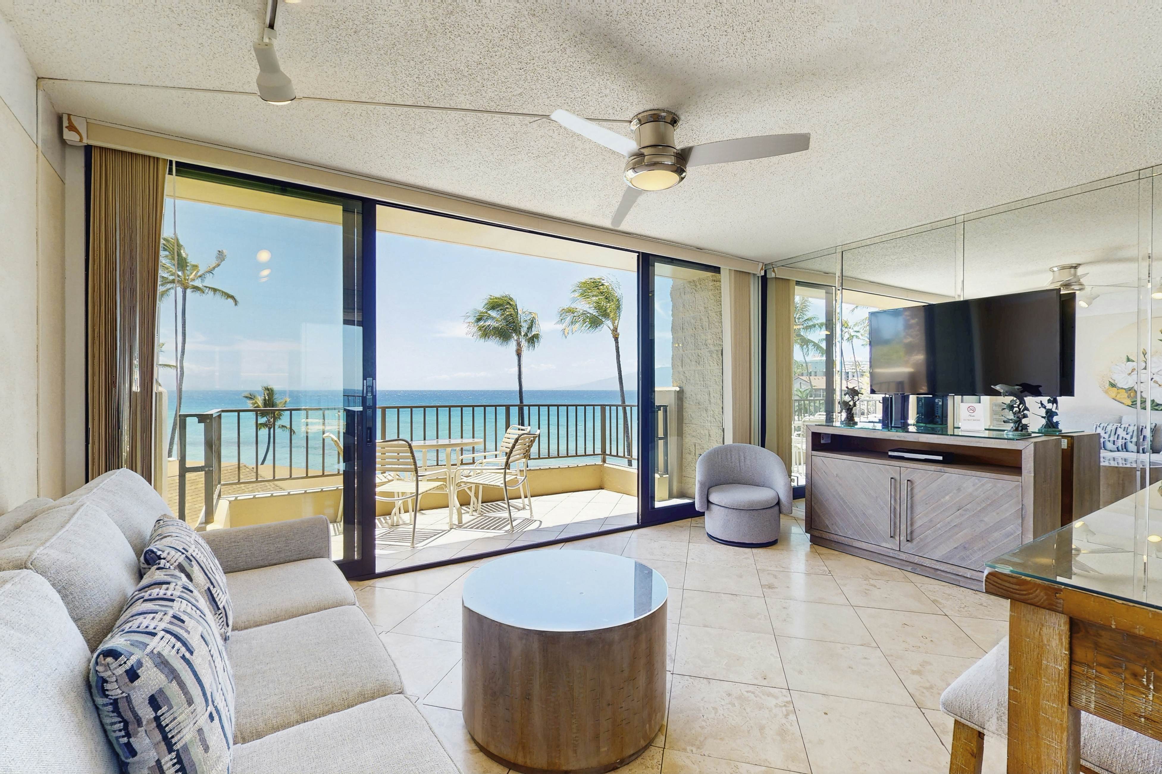 Paki Maui Penthouse 409