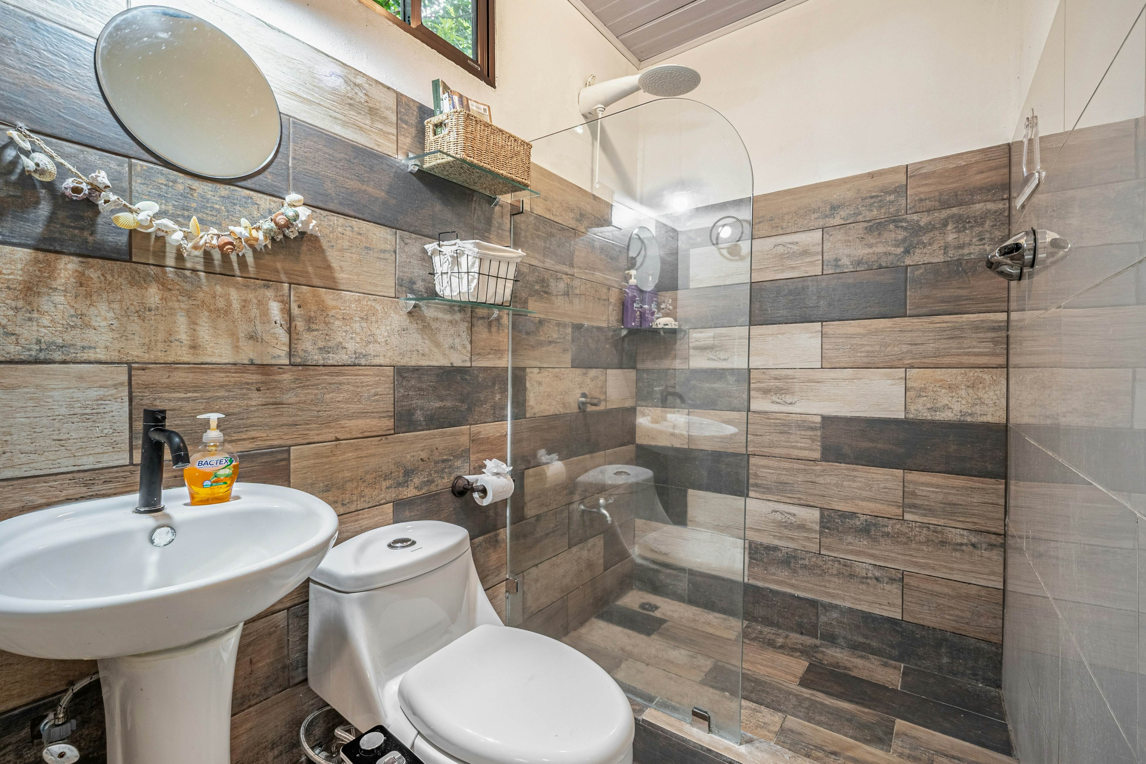 Tiburon Galano - Playa Carrillo