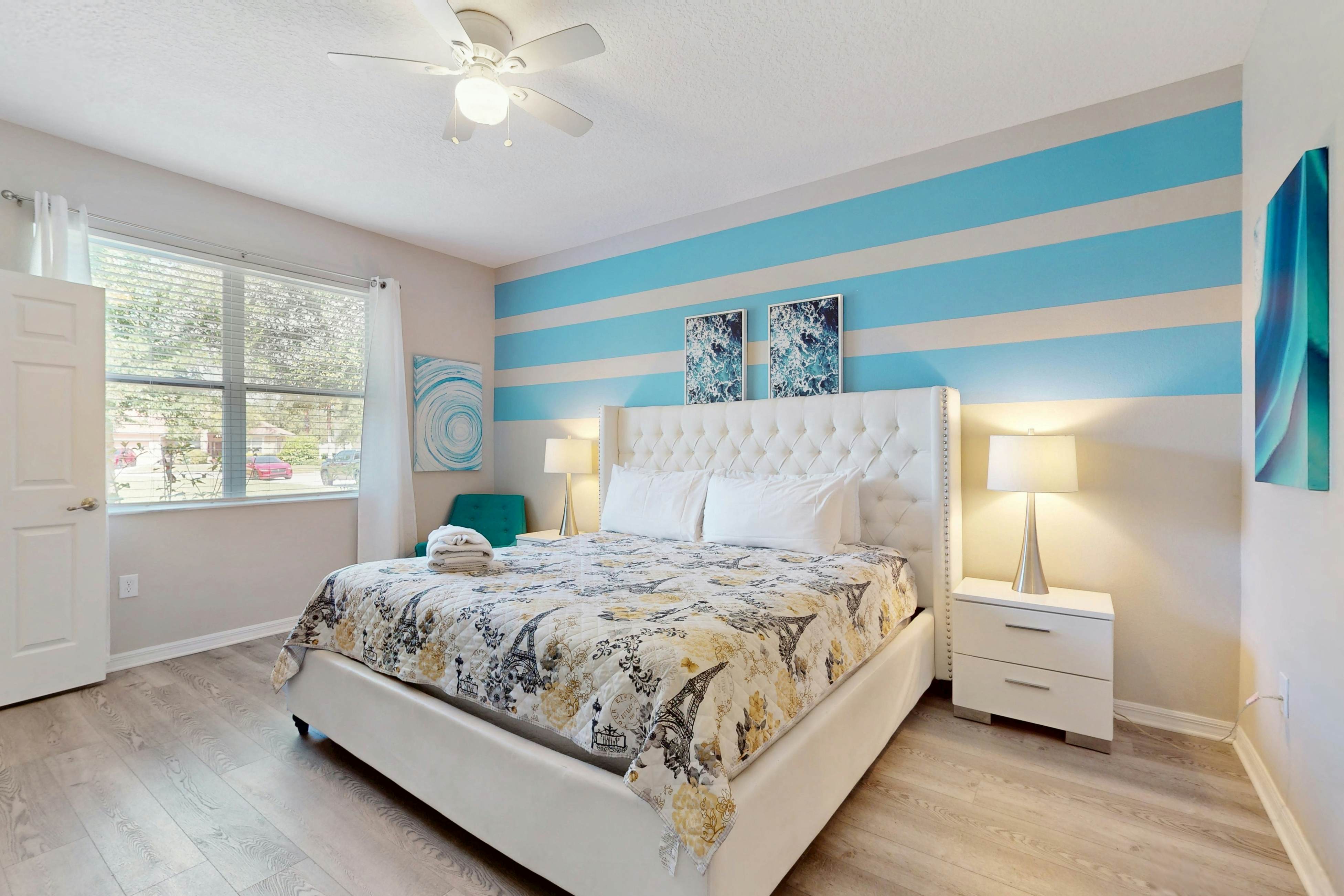 Coastal Breeze Mansion - Solterra