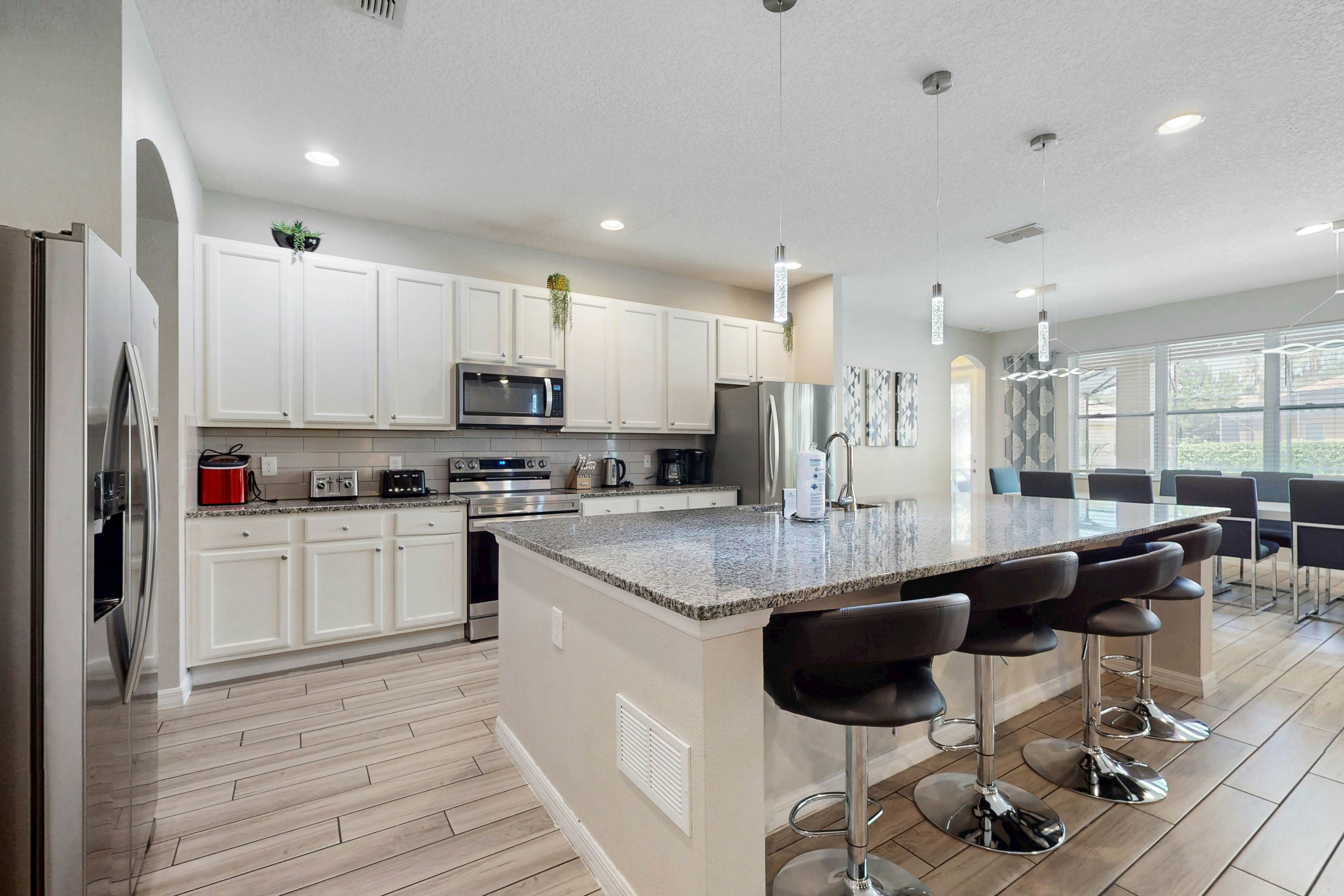 Coastal Breeze Mansion - Solterra