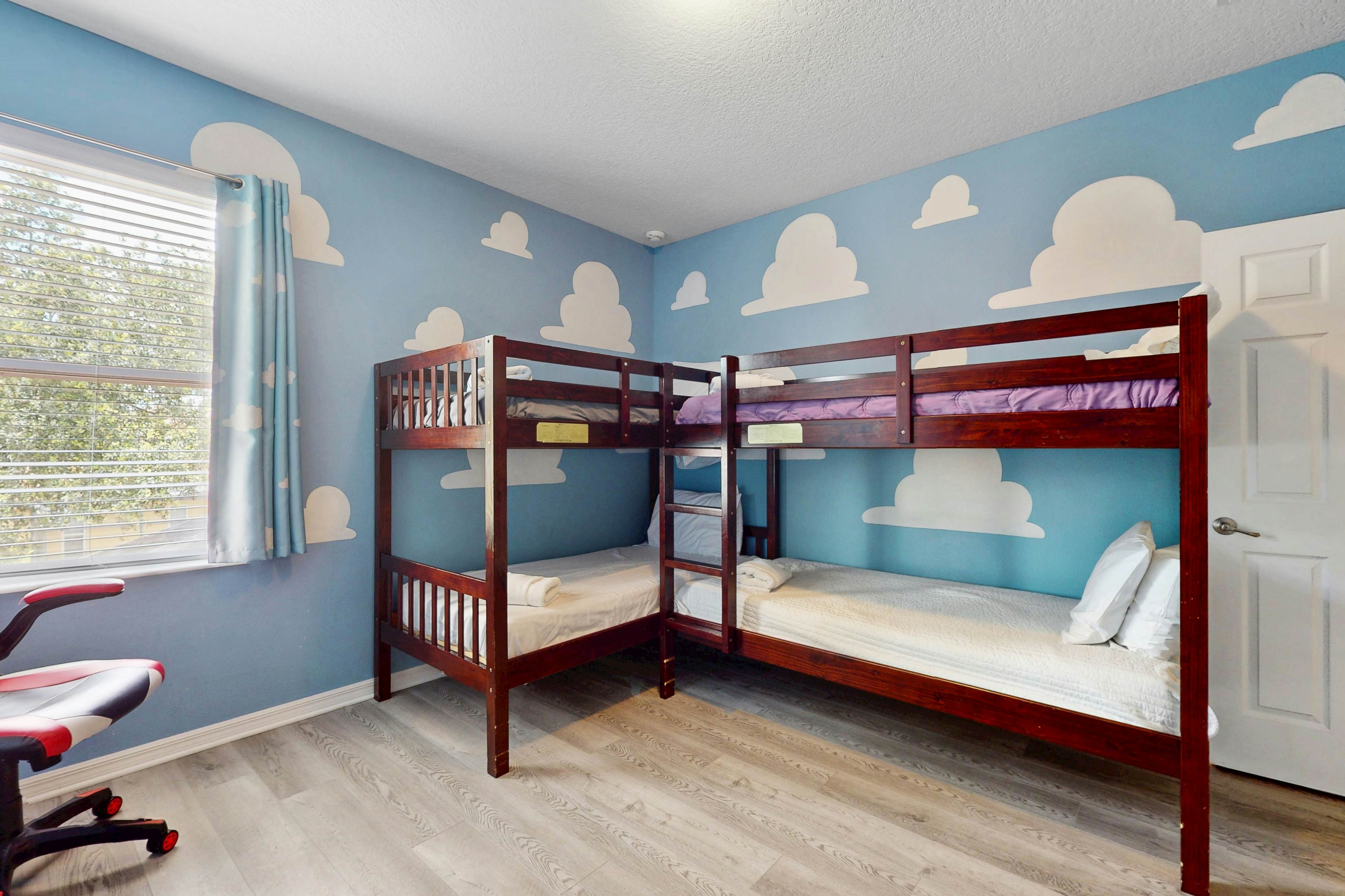 Coastal Breeze Mansion - Solterra