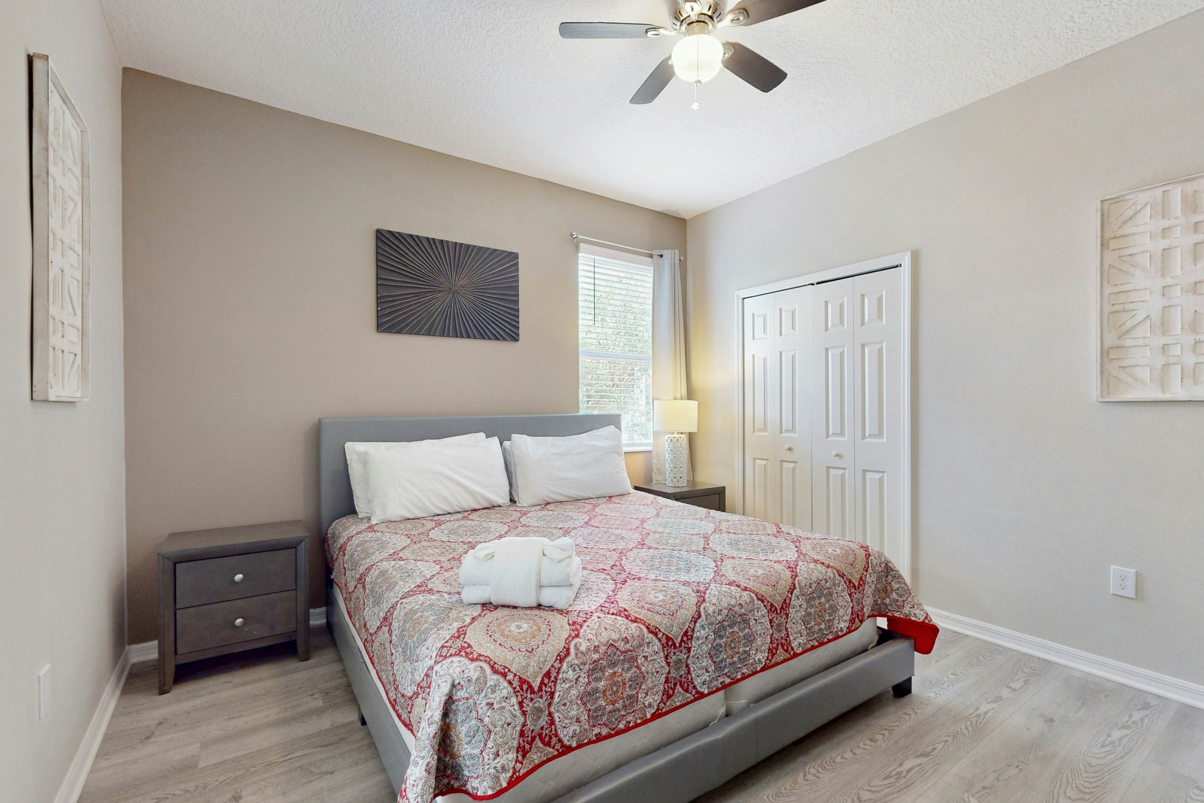 Coastal Breeze Mansion - Solterra