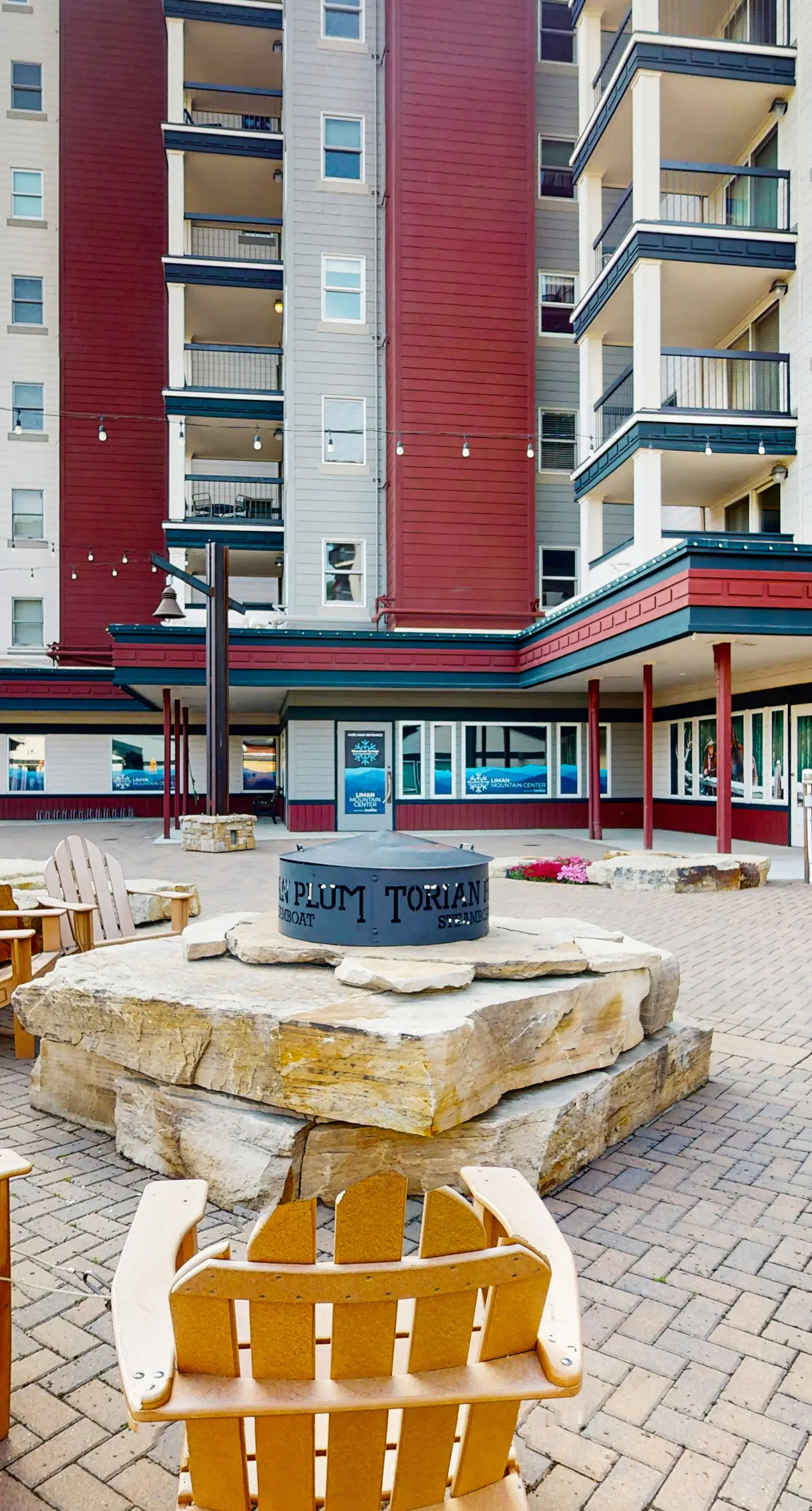 Torian Plum Plaza 403 