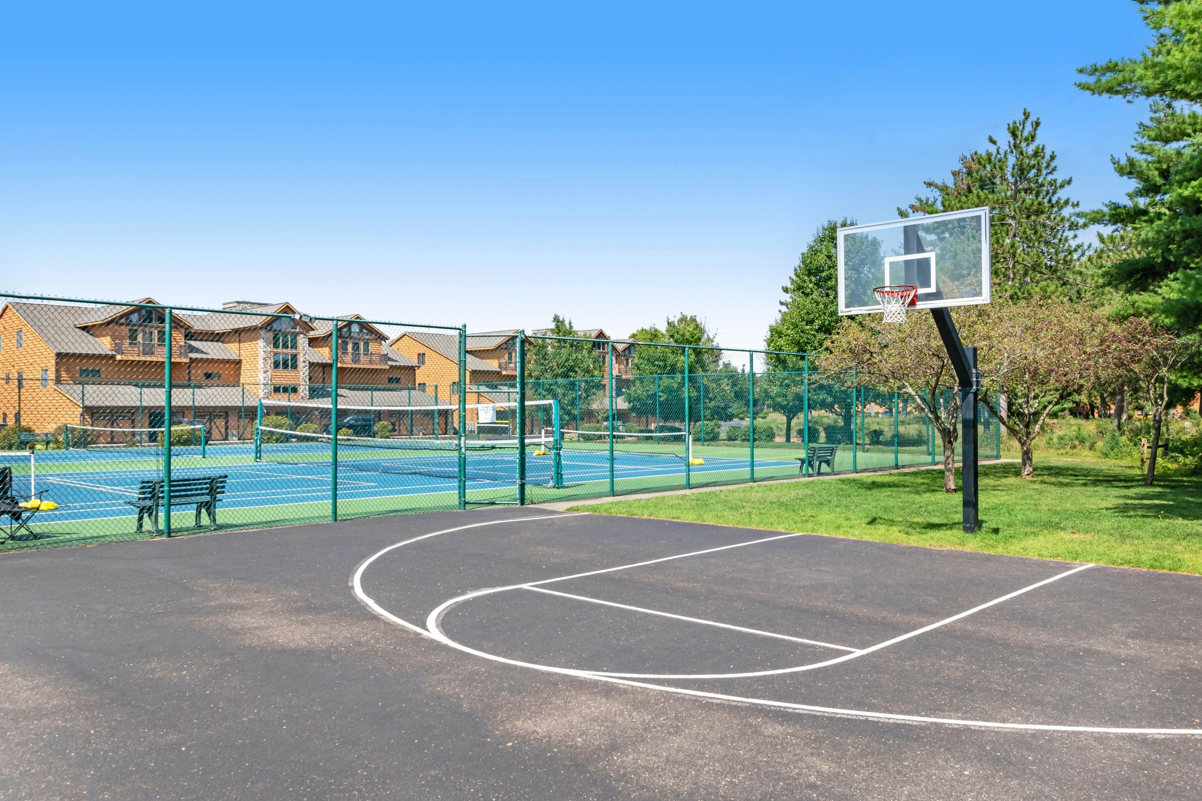Fountain View Between Holes 1 & 2