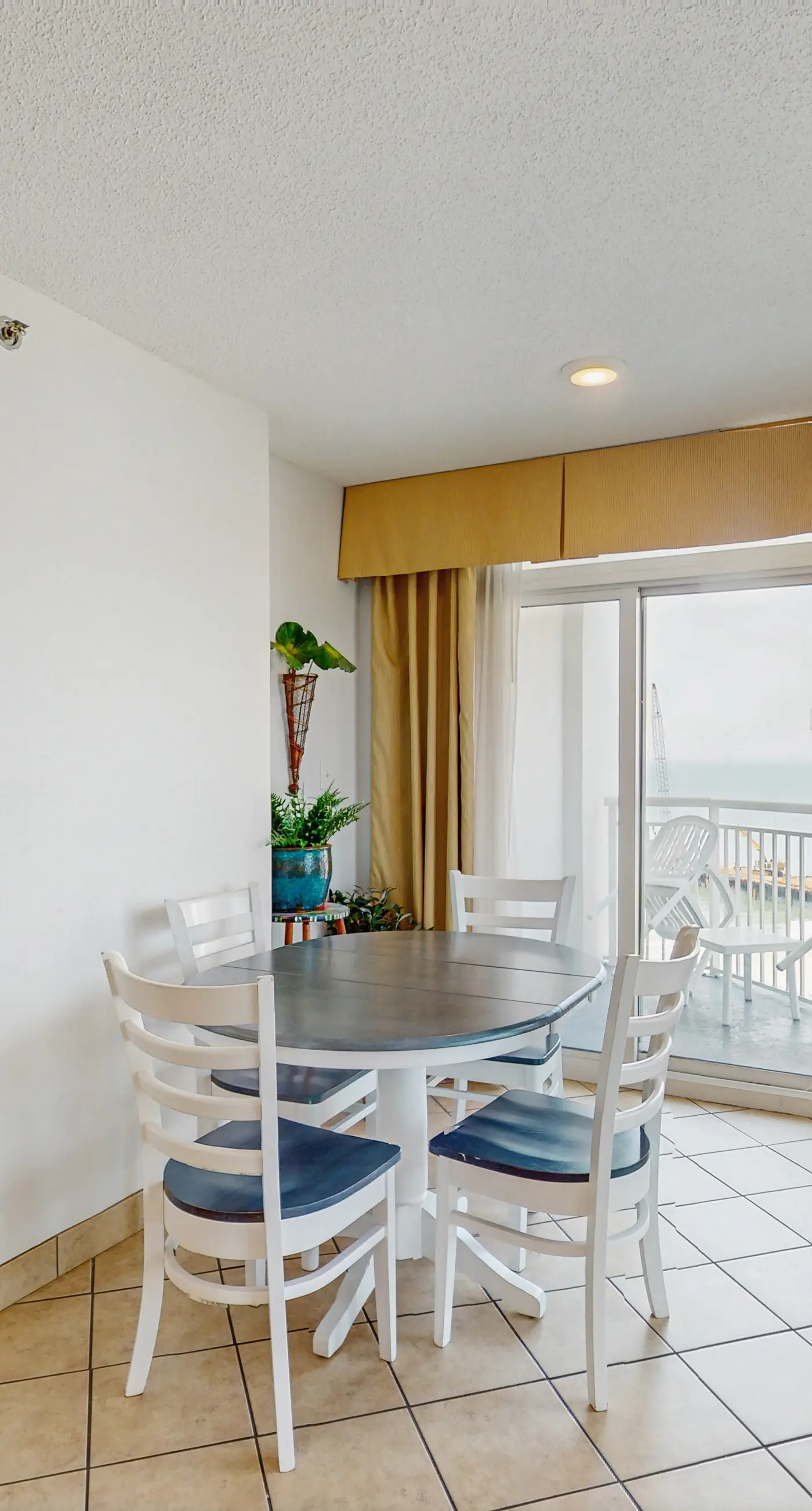 Carolinian Beach Resort 1036