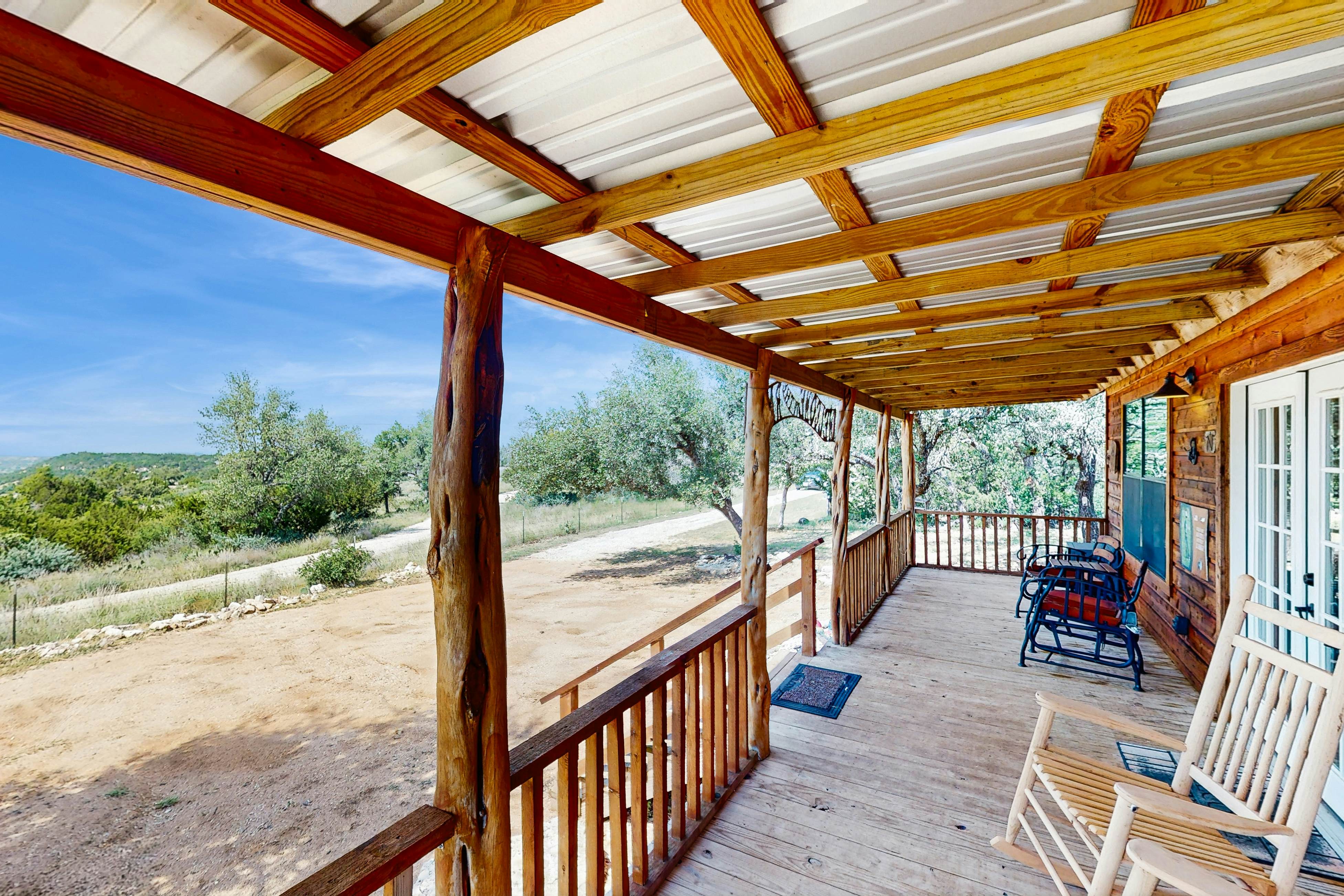 River’s SkyView Lodge