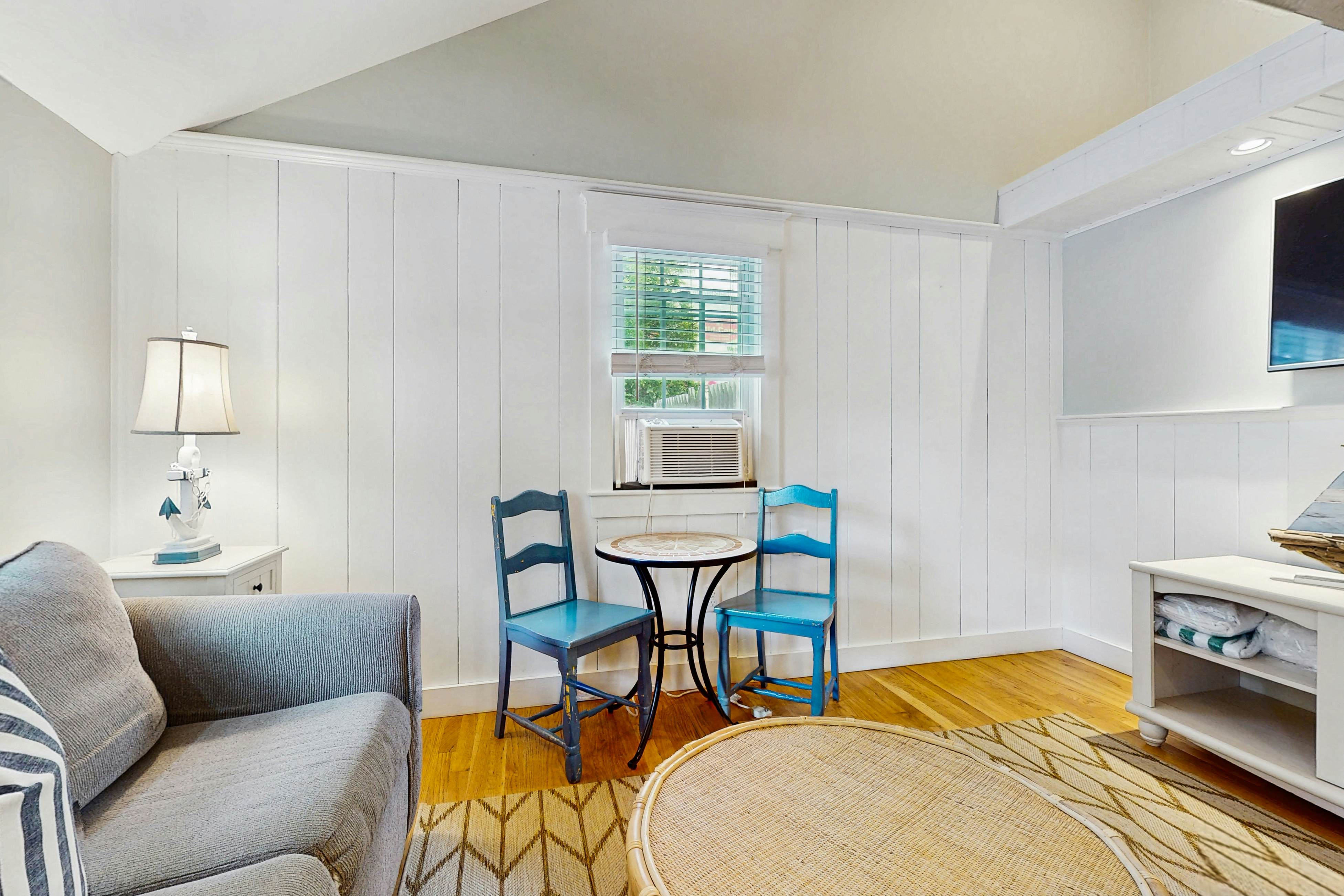 Salty Kisses Unit 20