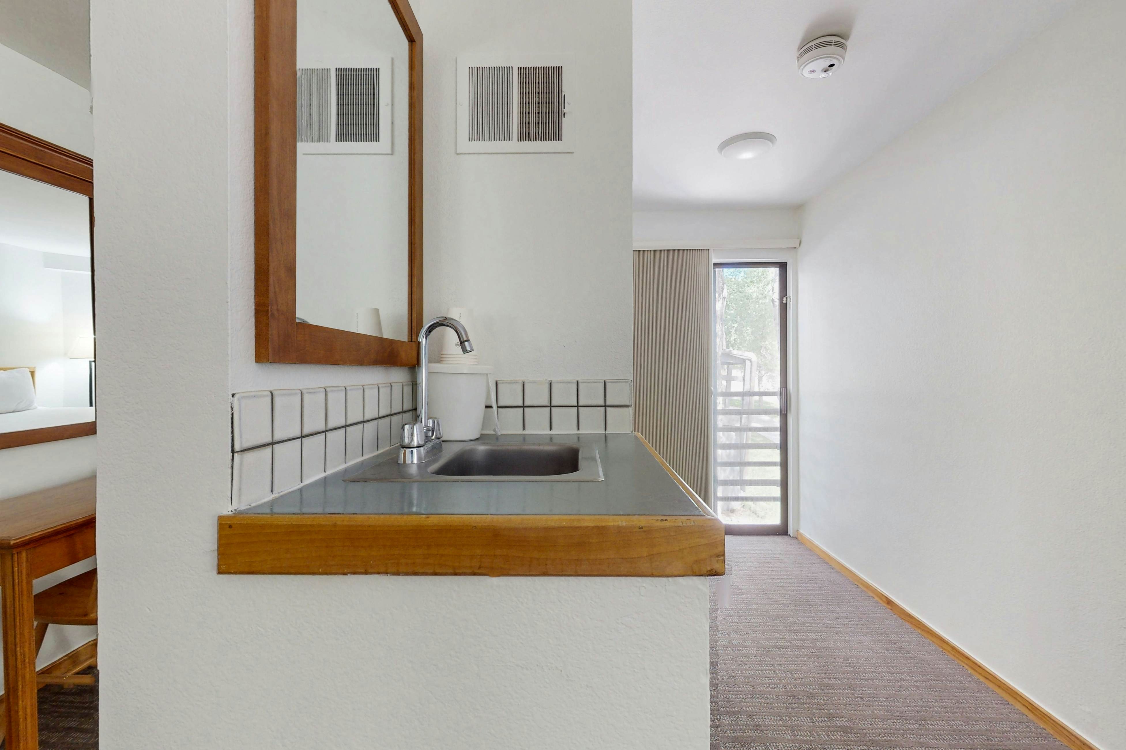 Aspen Mountain Lodge 200