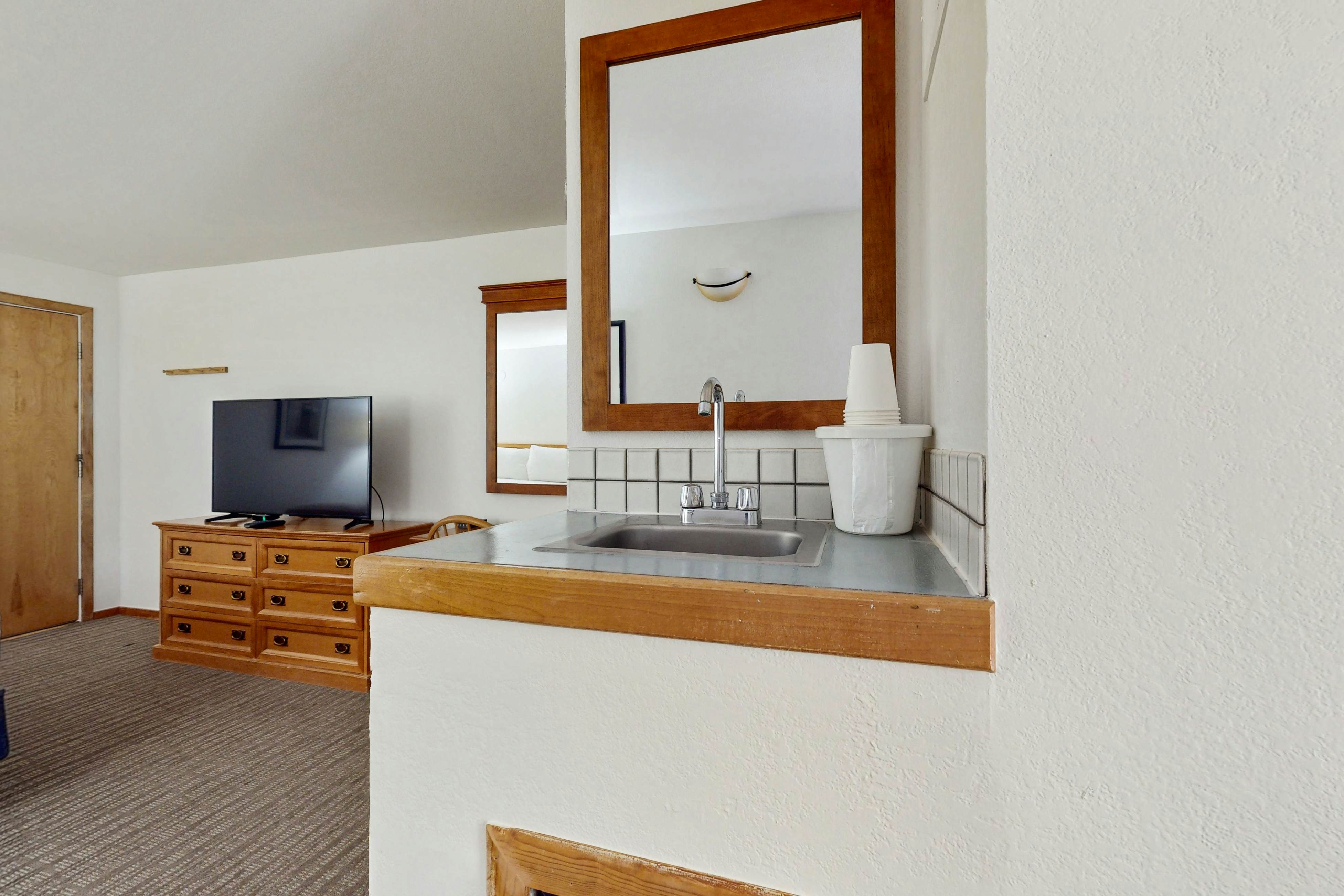 Aspen Mountain Lodge 200