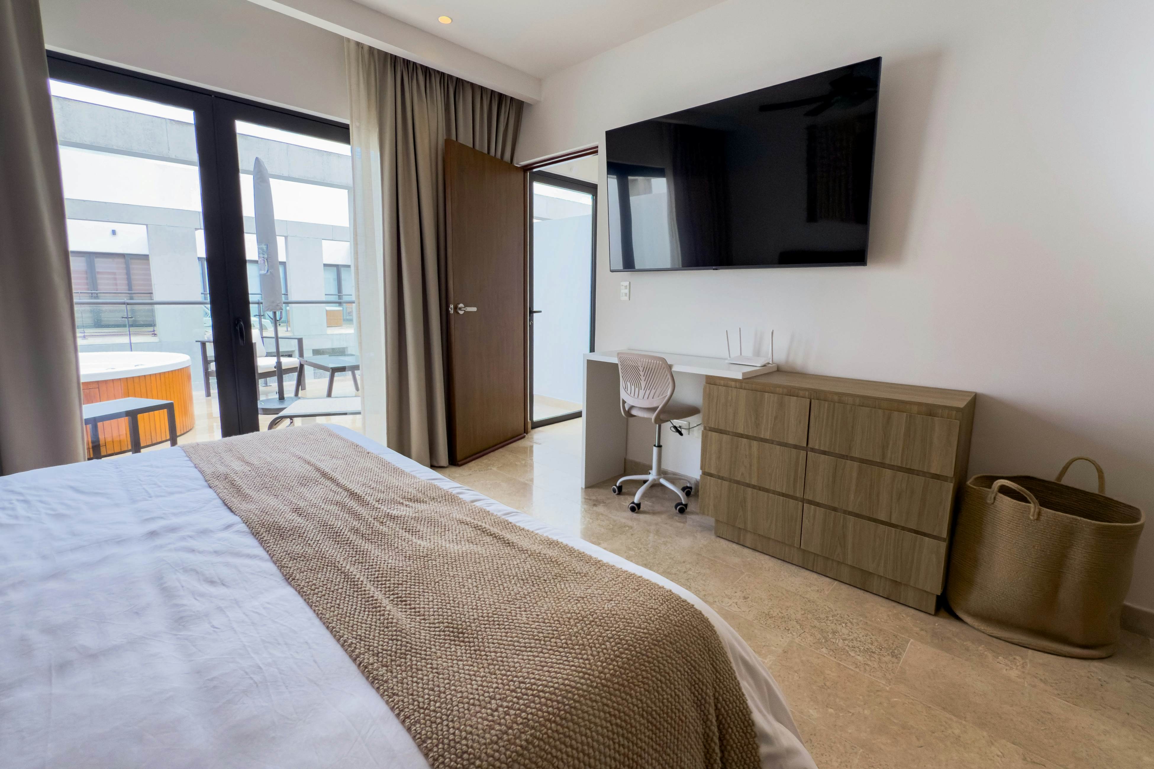 Luna de Arena at Ipana