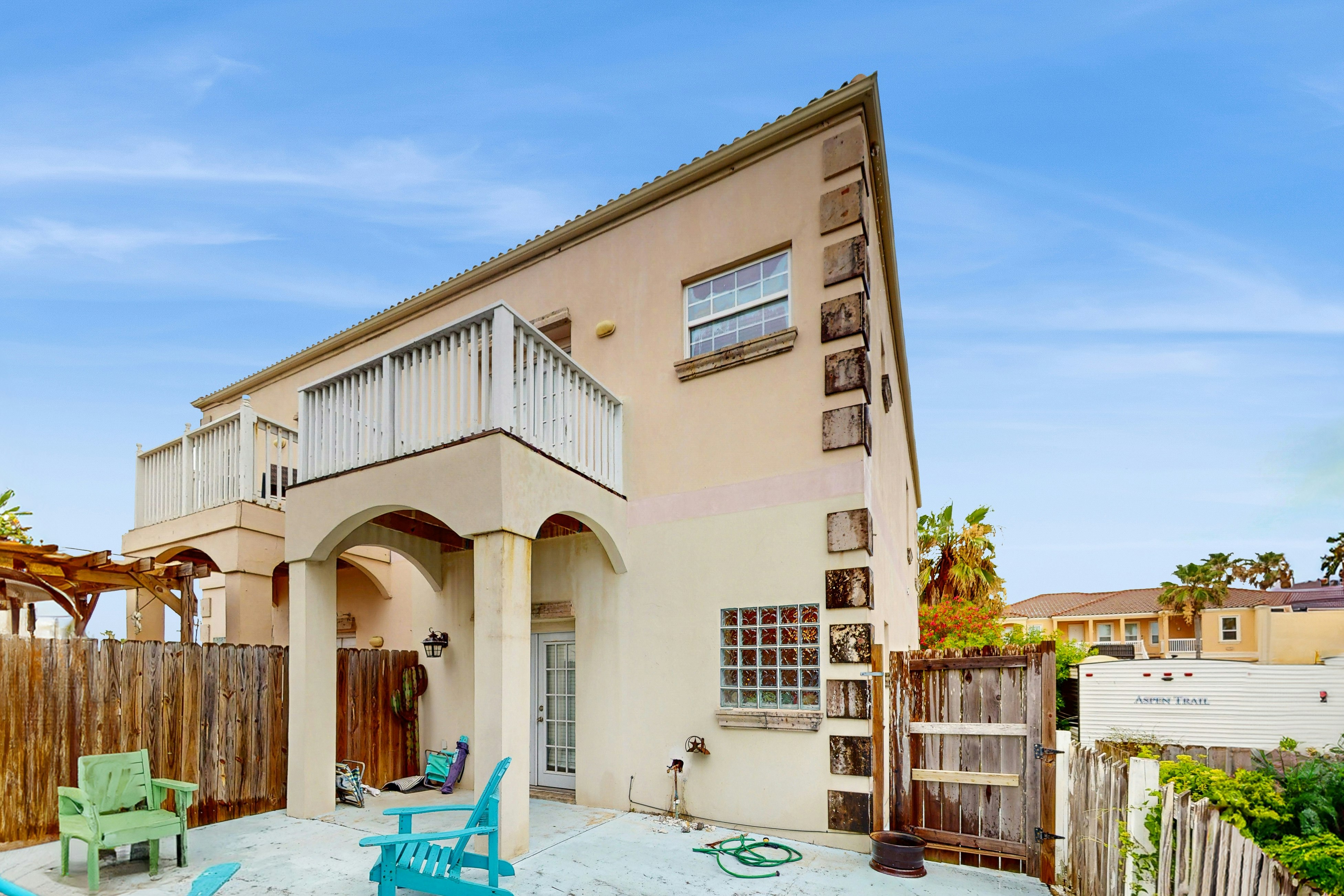 Casa Emilio II Condominiums 101A