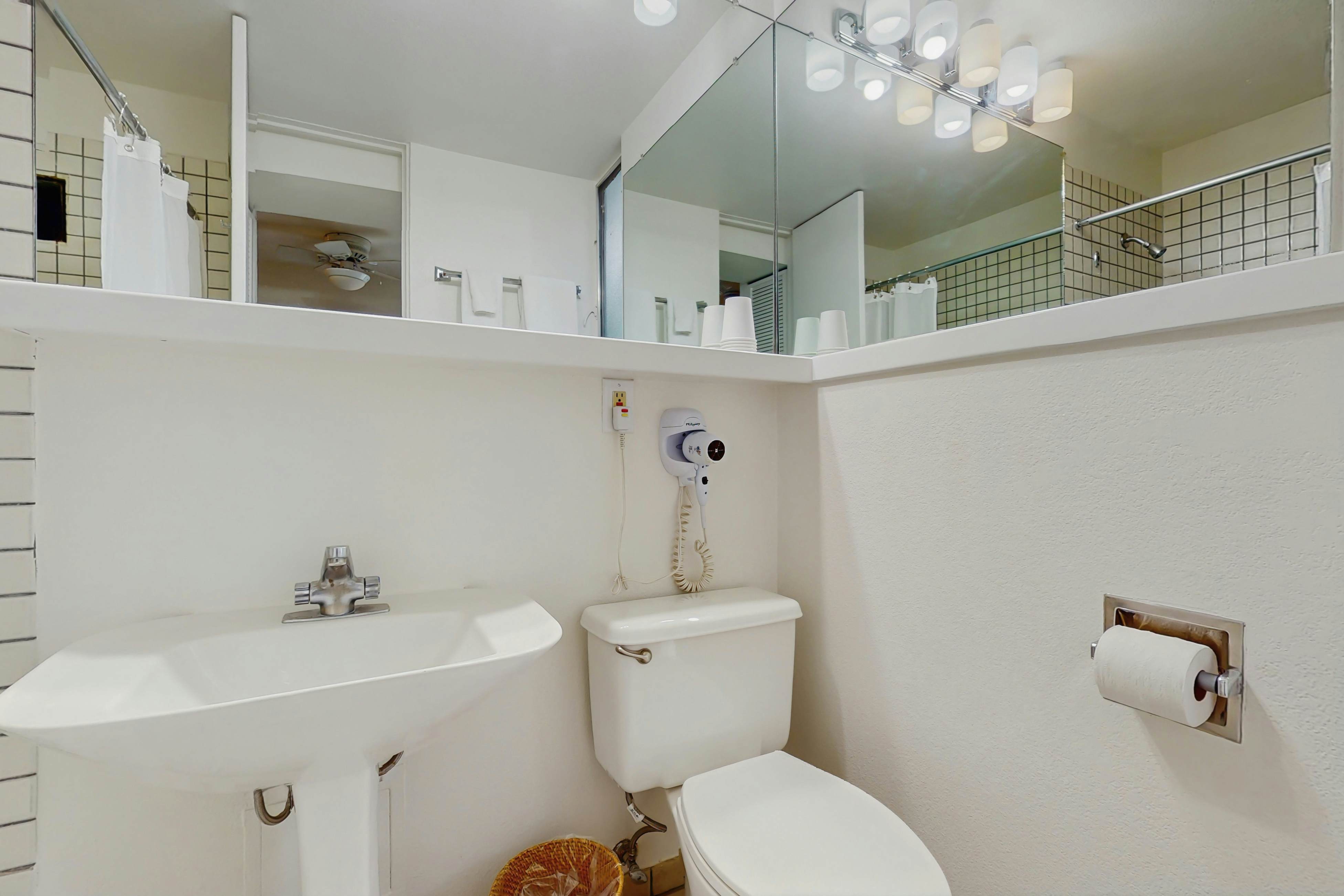 Aspen Mountain Lodge 300