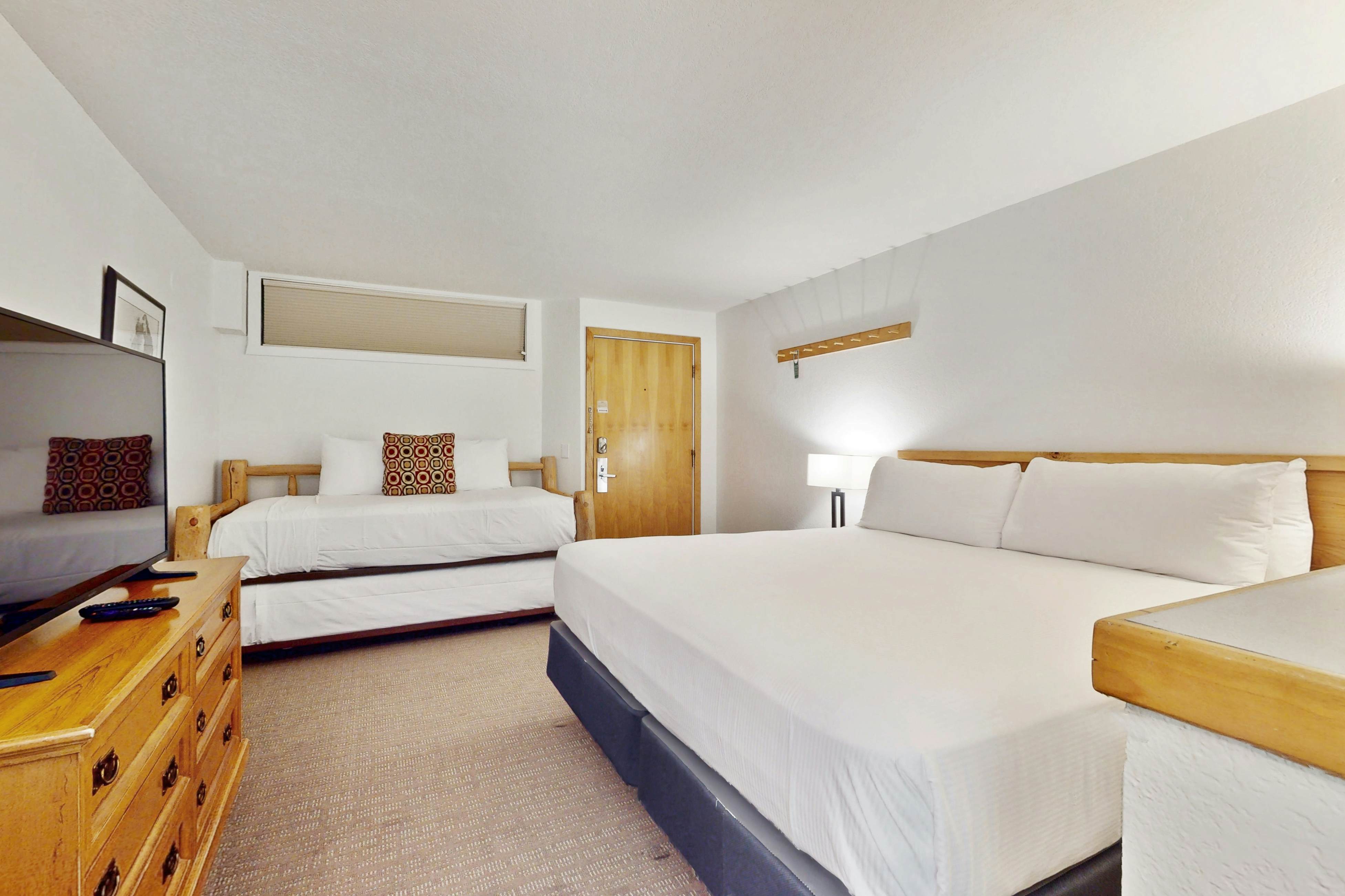 Aspen Mountain Lodge 111